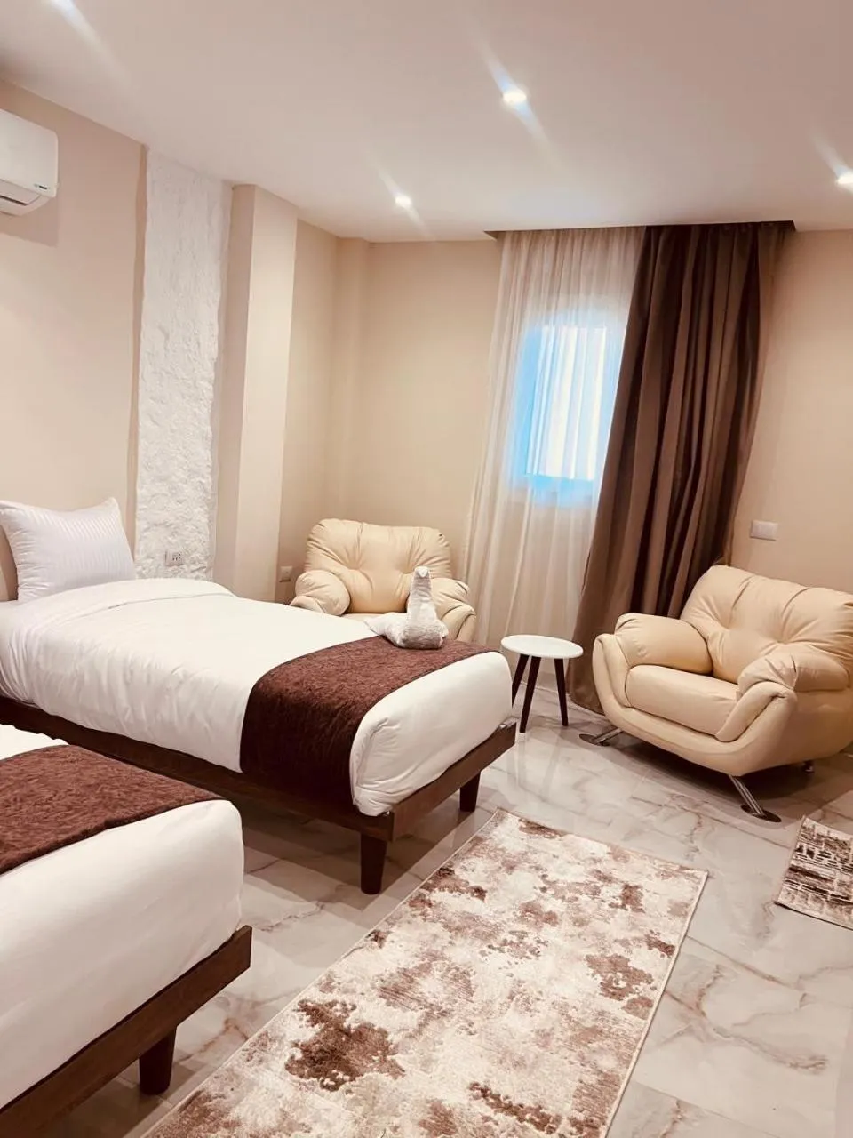 Bed in Eyes Of Egypt Pyramids View Boutique Hotel