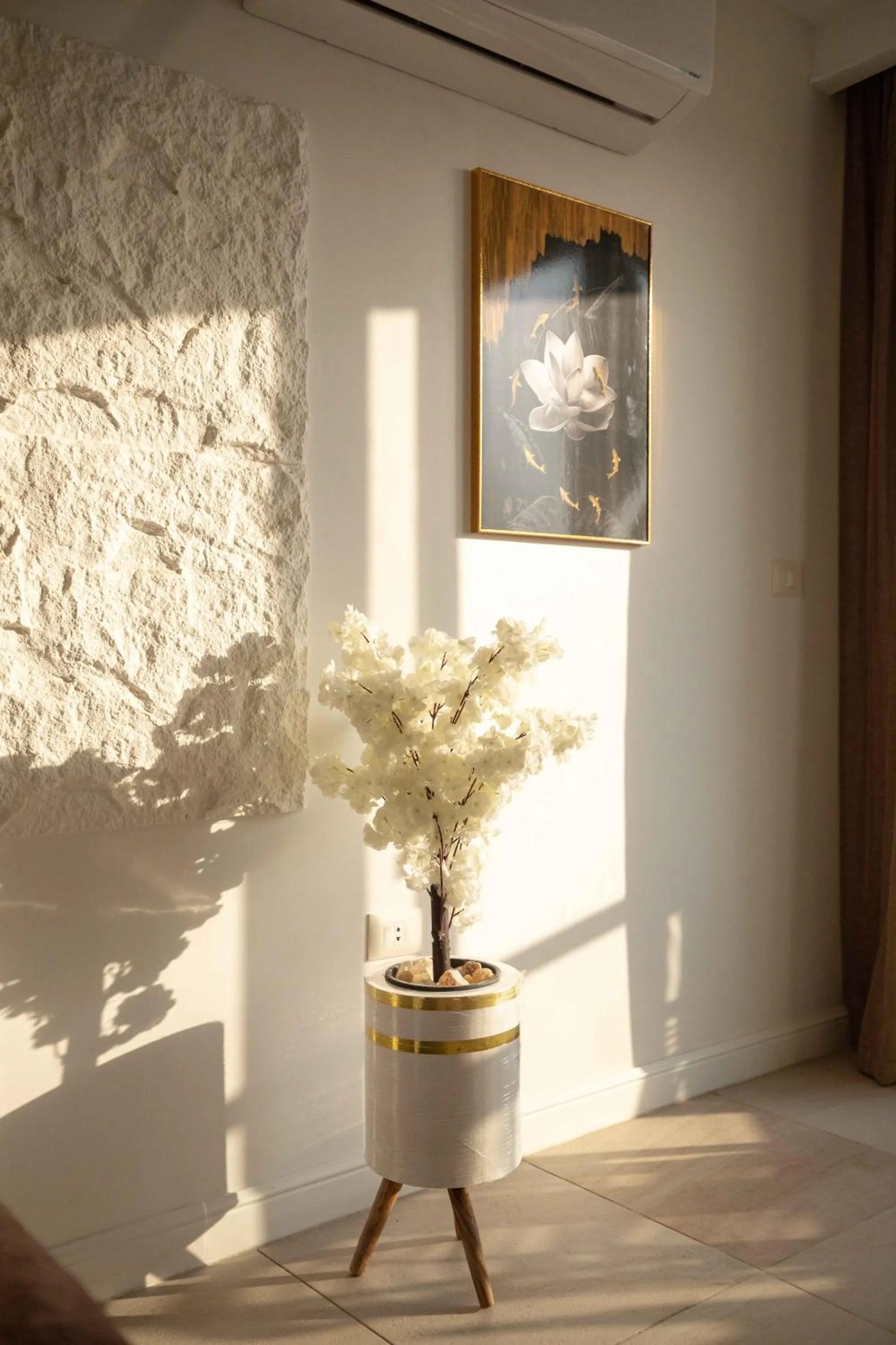 Decorative detail in Eyes Of Egypt Pyramids View Boutique Hotel