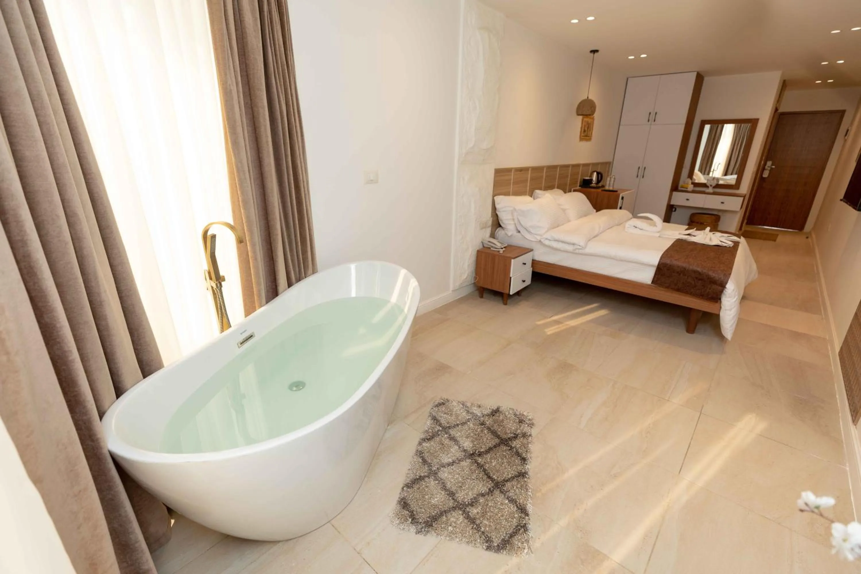 Bed in Eyes Of Egypt Pyramids View Boutique Hotel