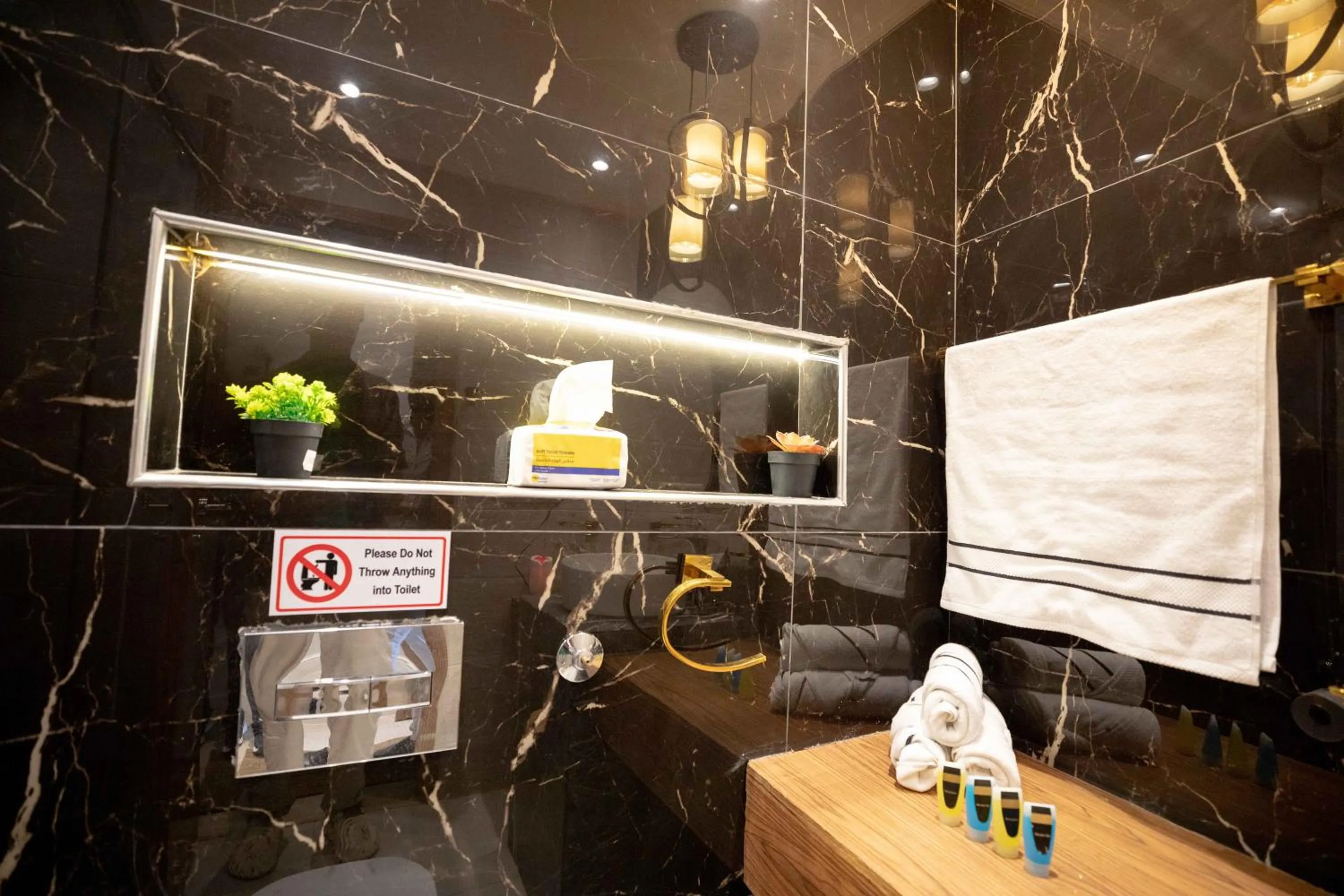 Bathroom in Eyes Of Egypt Pyramids View Boutique Hotel