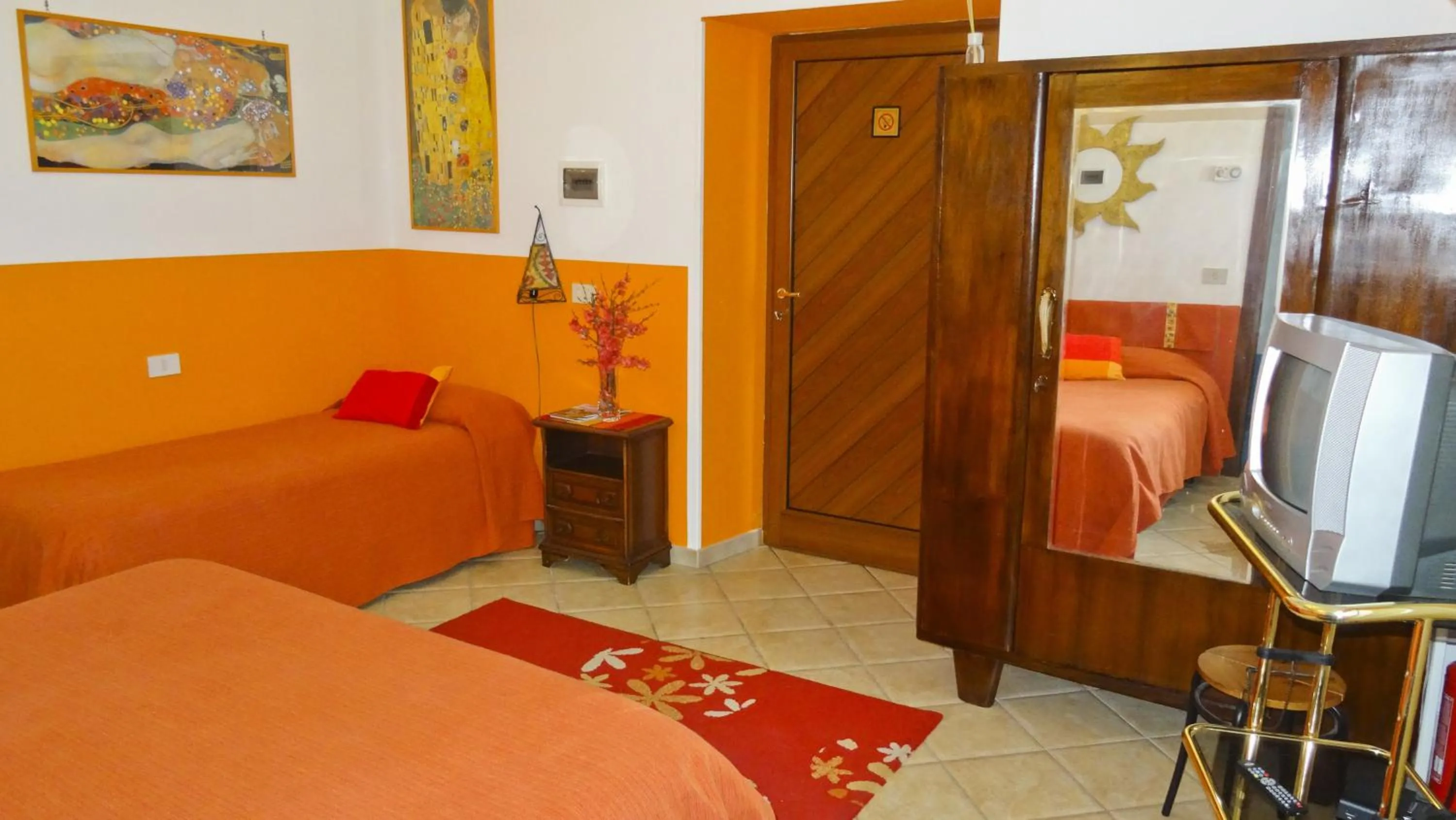 Photo of the whole room, Bed in Stella Polare B&B