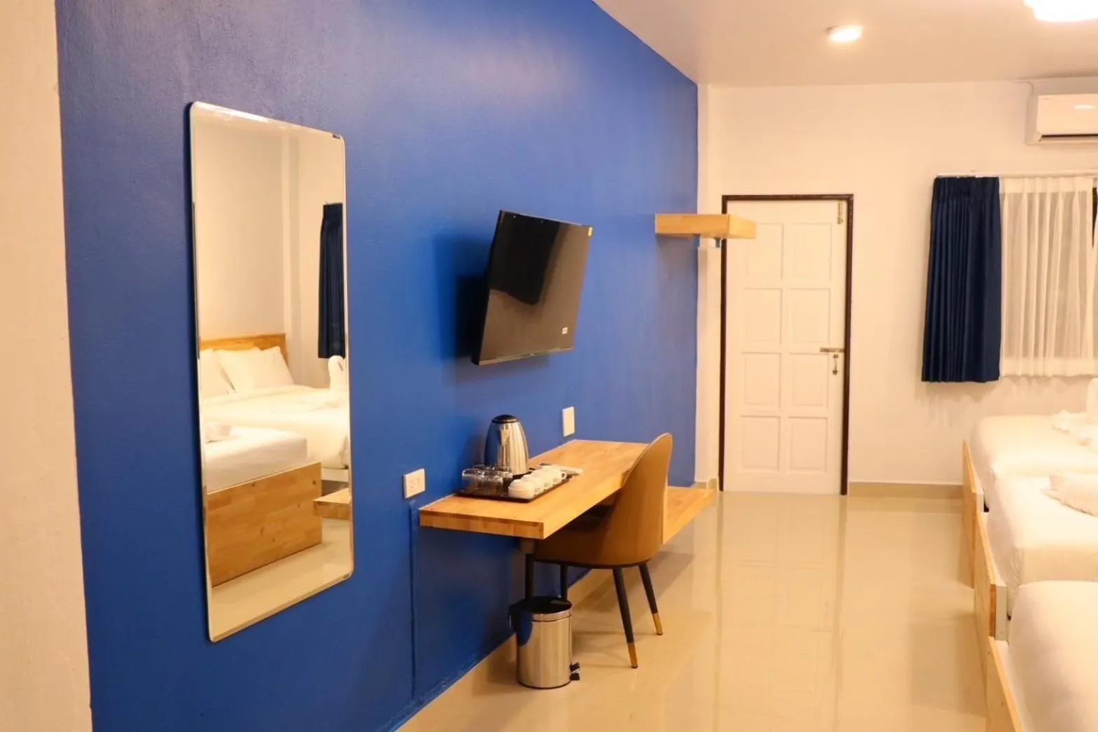 TV and multimedia, Bed in Moya Boutique Hotel