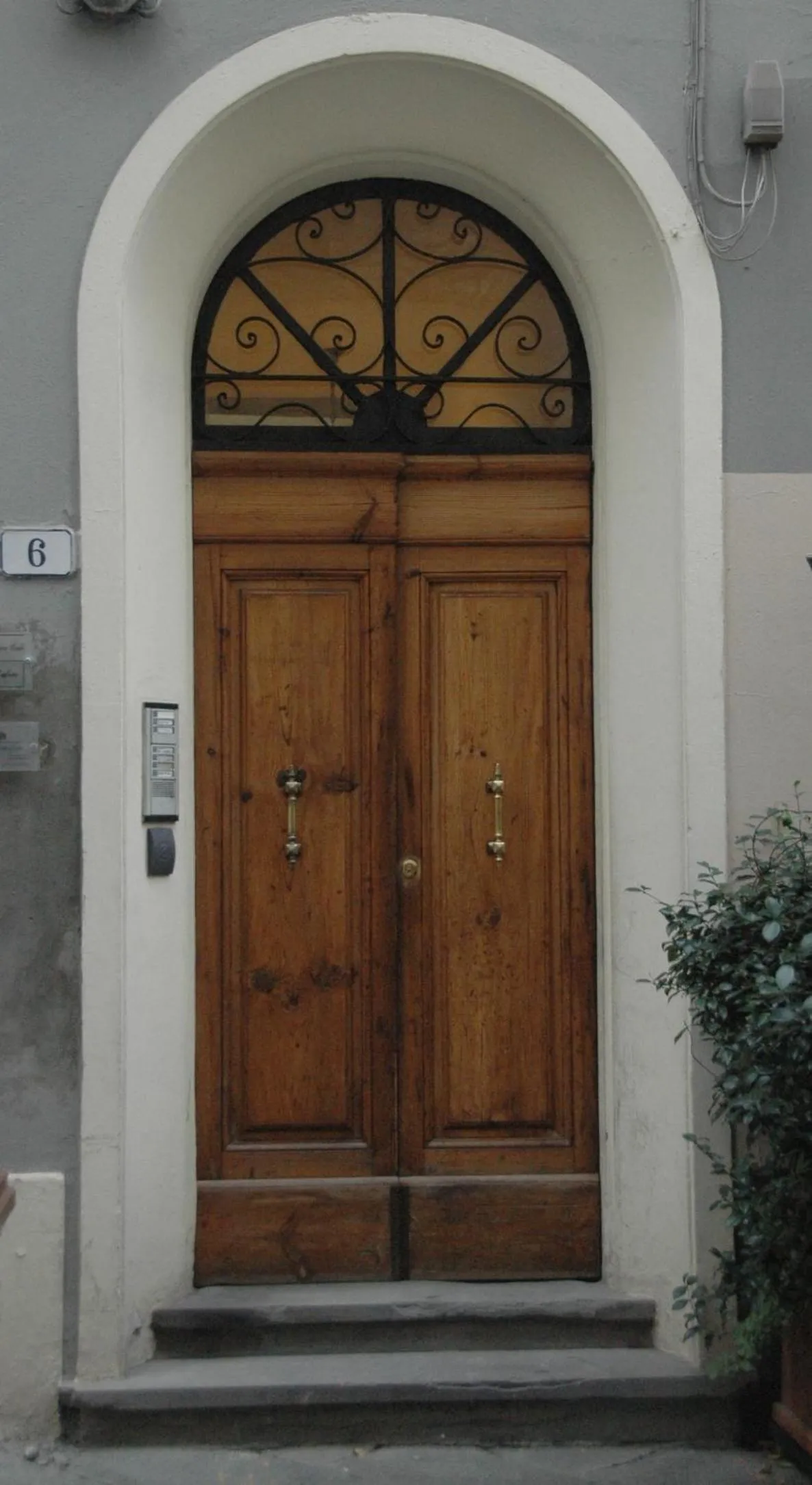 Facade/entrance in B&B Al Canto del Cavour
