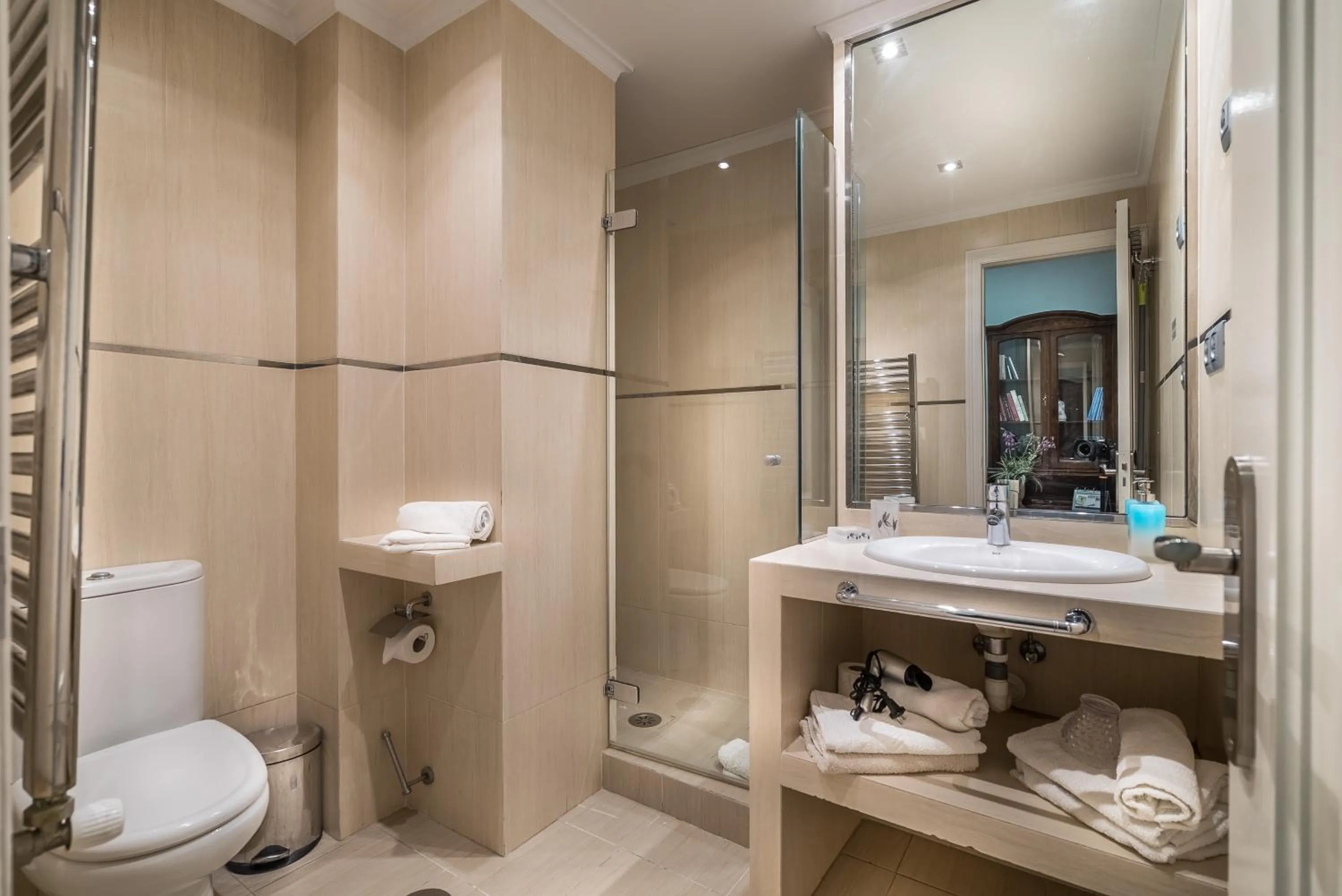 Bathroom in Apartamentos Las Brisas