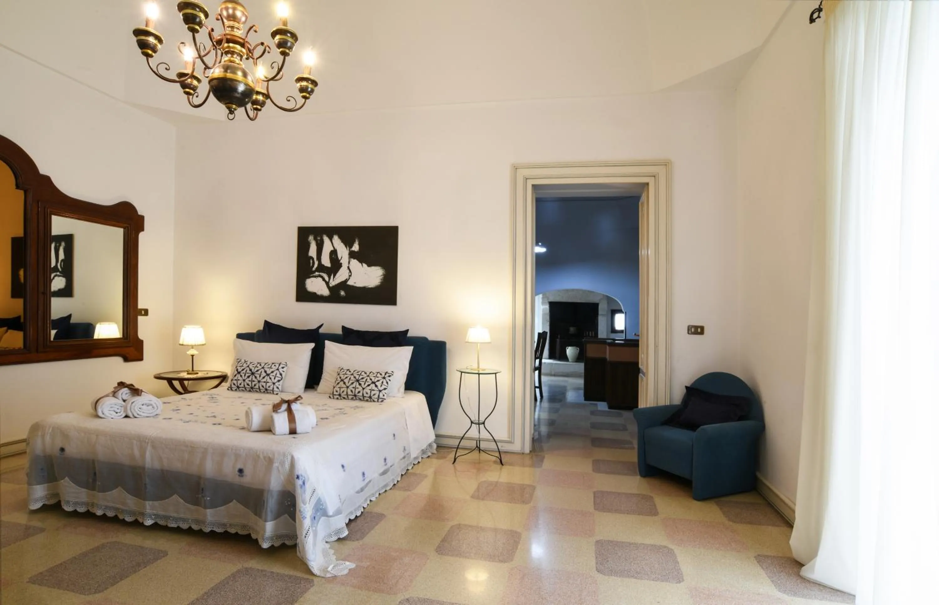 Photo of the whole room, Bed in Palazzo Rodio