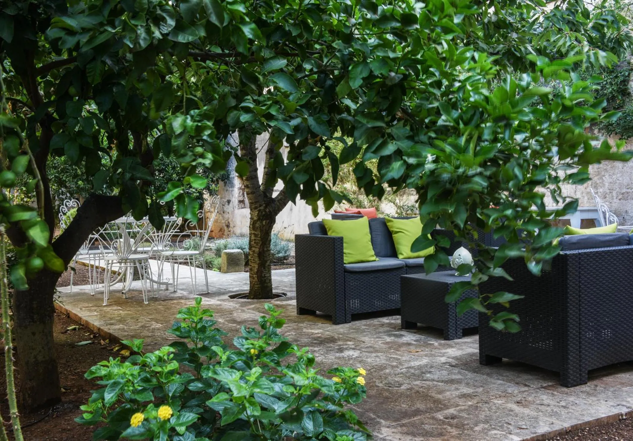 Garden in Palazzo Rodio