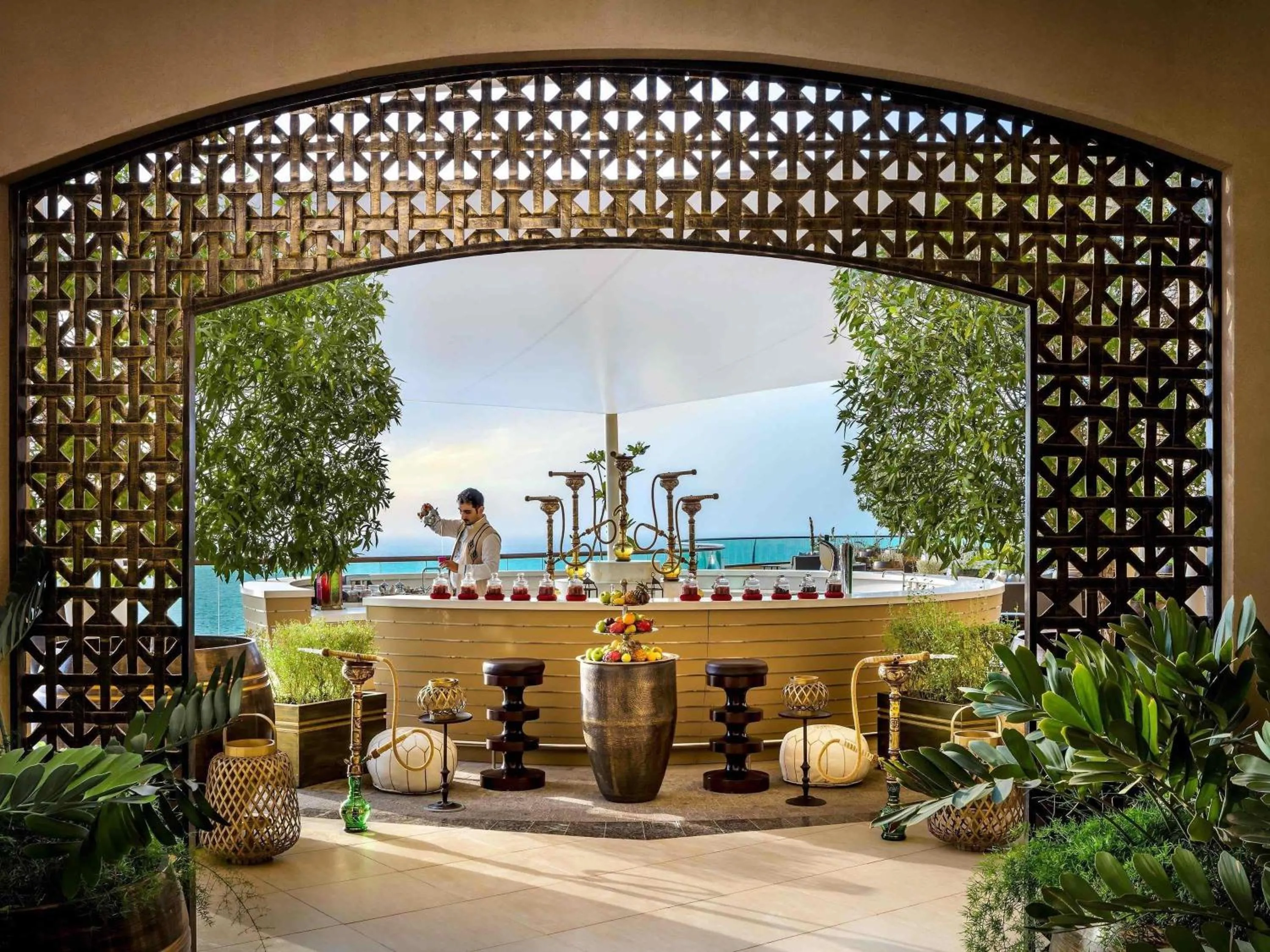 Lounge or bar in Fairmont Ajman