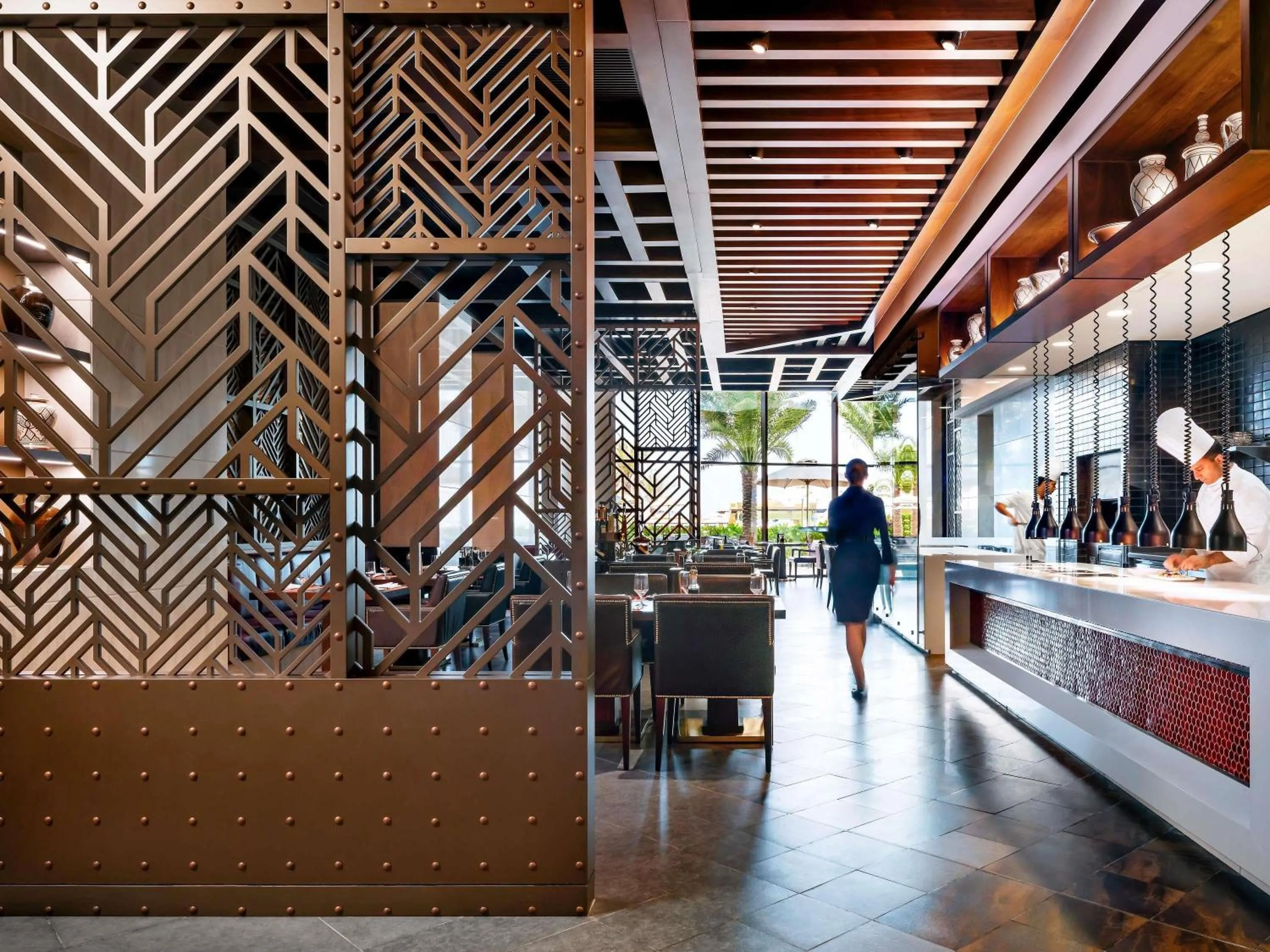 Restaurant/places to eat in Fairmont Ajman