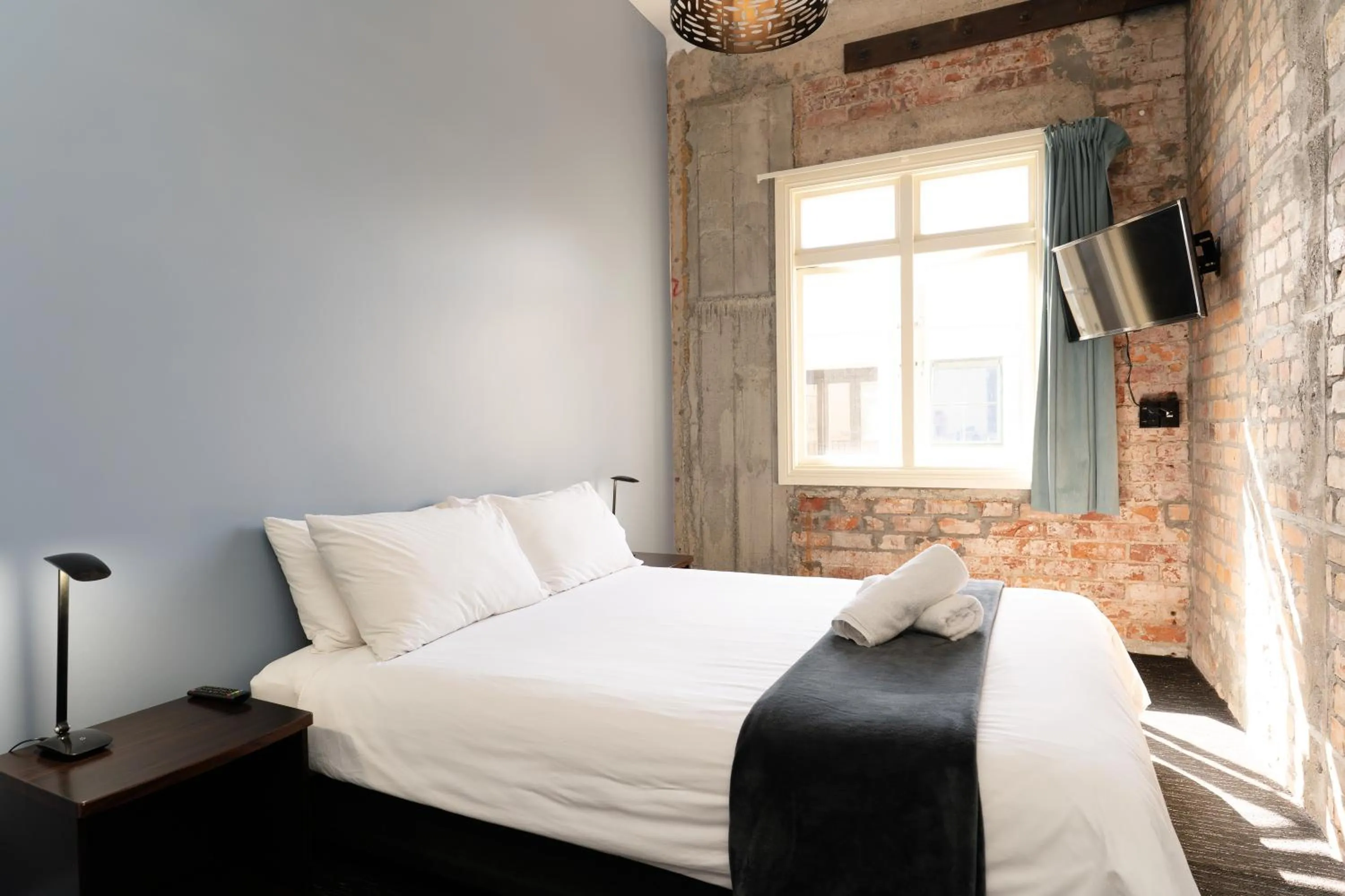 TV and multimedia, Bed in Haka House Auckland K'Road