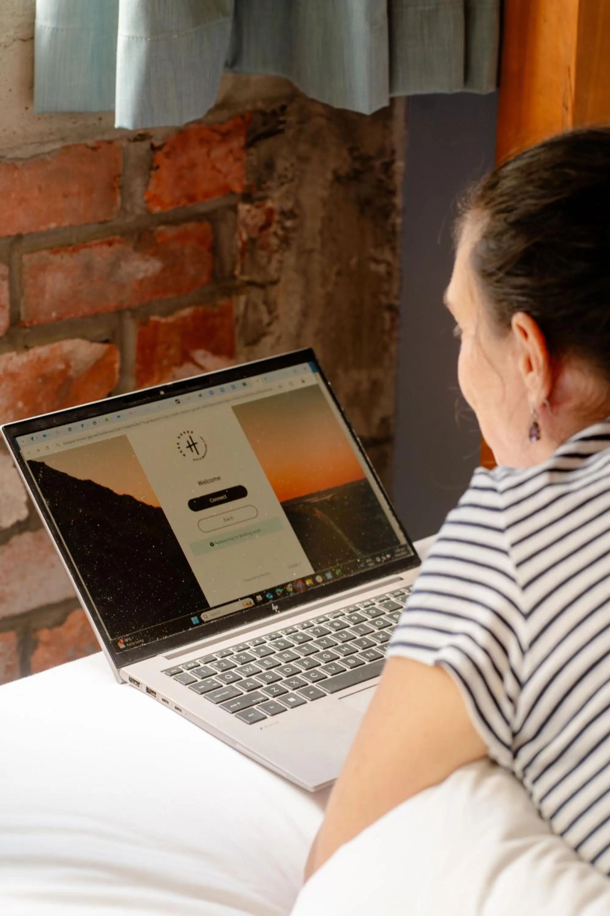 People, Bed in Haka House Auckland K'Road