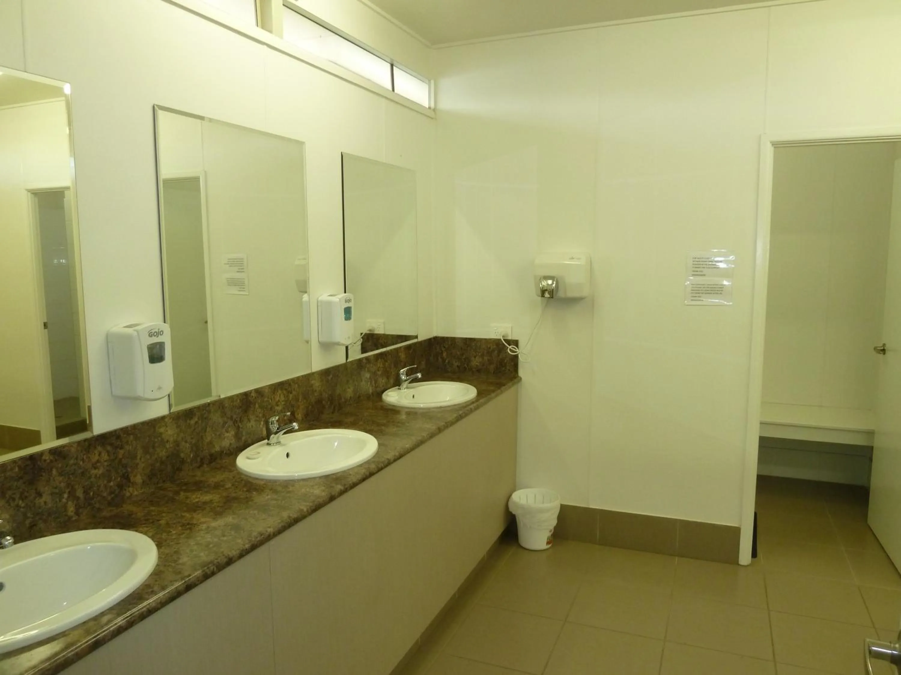 Bathroom in Chinchilla Tourist Park