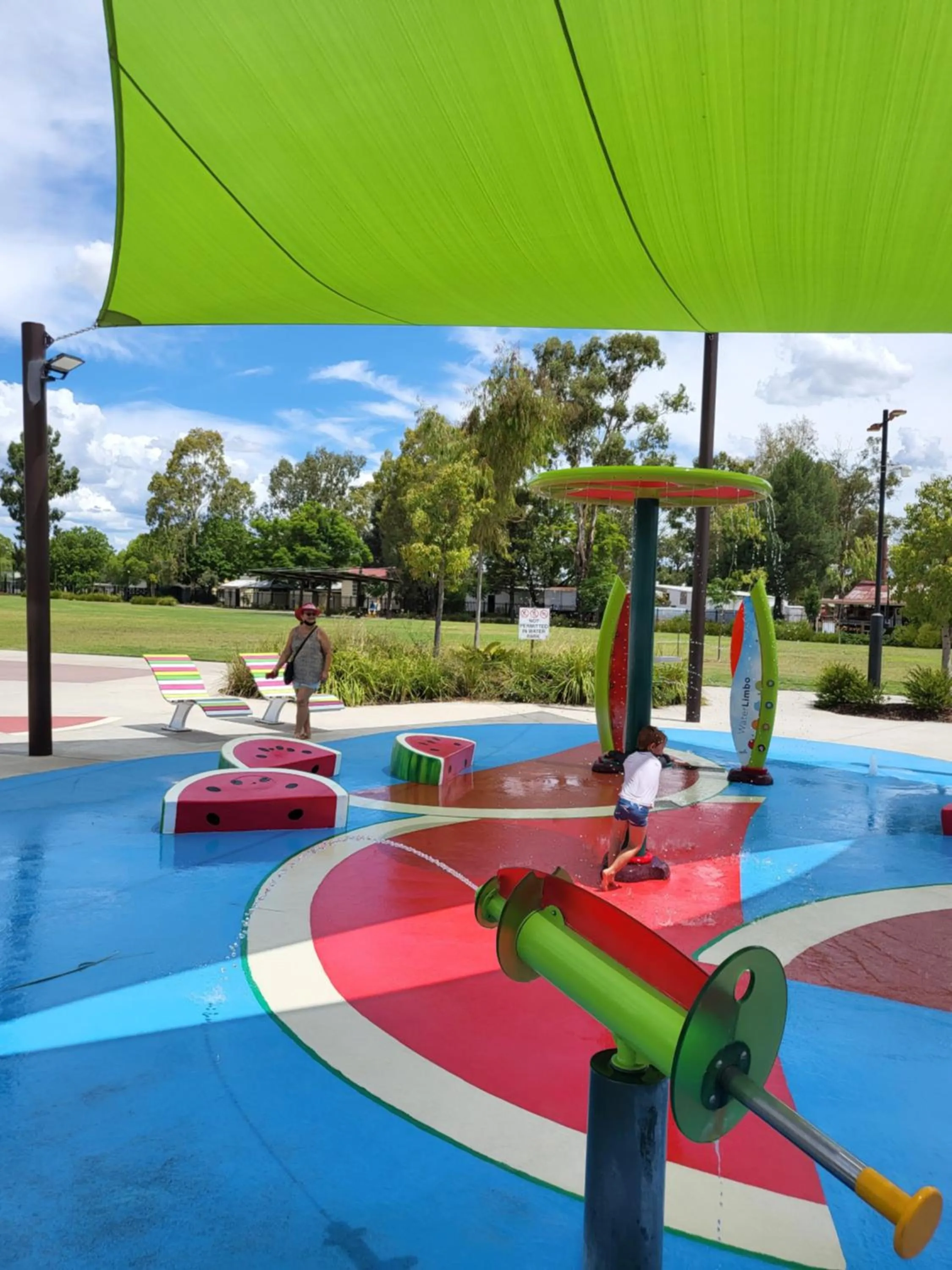 Aqua park in Chinchilla Tourist Park