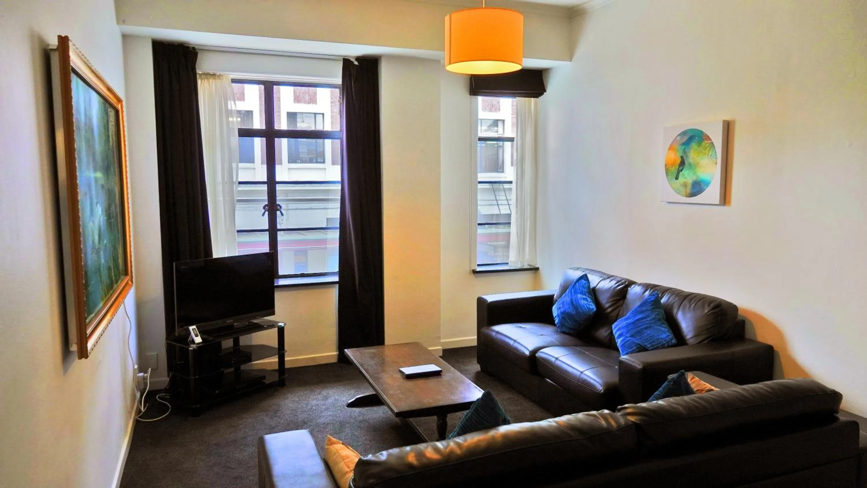 Living room in Law Courts Hotel