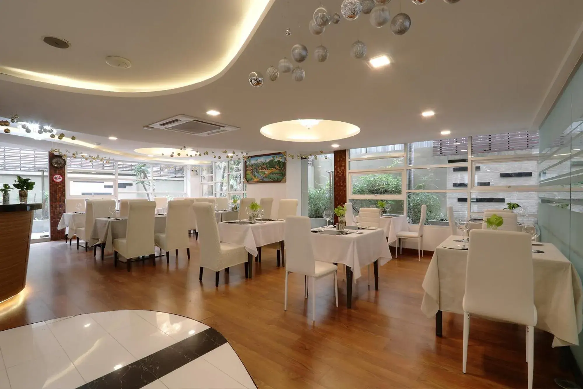 Restaurant/places to eat in Klassique Sukhumvit Hotel Restaurant/places to eat in Klassique Sukhumvit Hotel