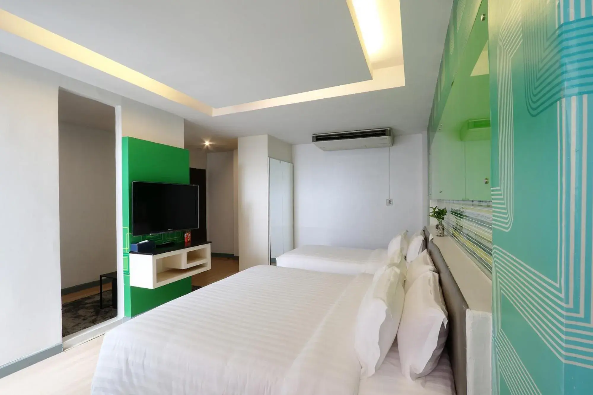 Bedroom, Bed in Klassique Sukhumvit Hotel Bedroom, Bed in Klassique Sukhumvit Hotel