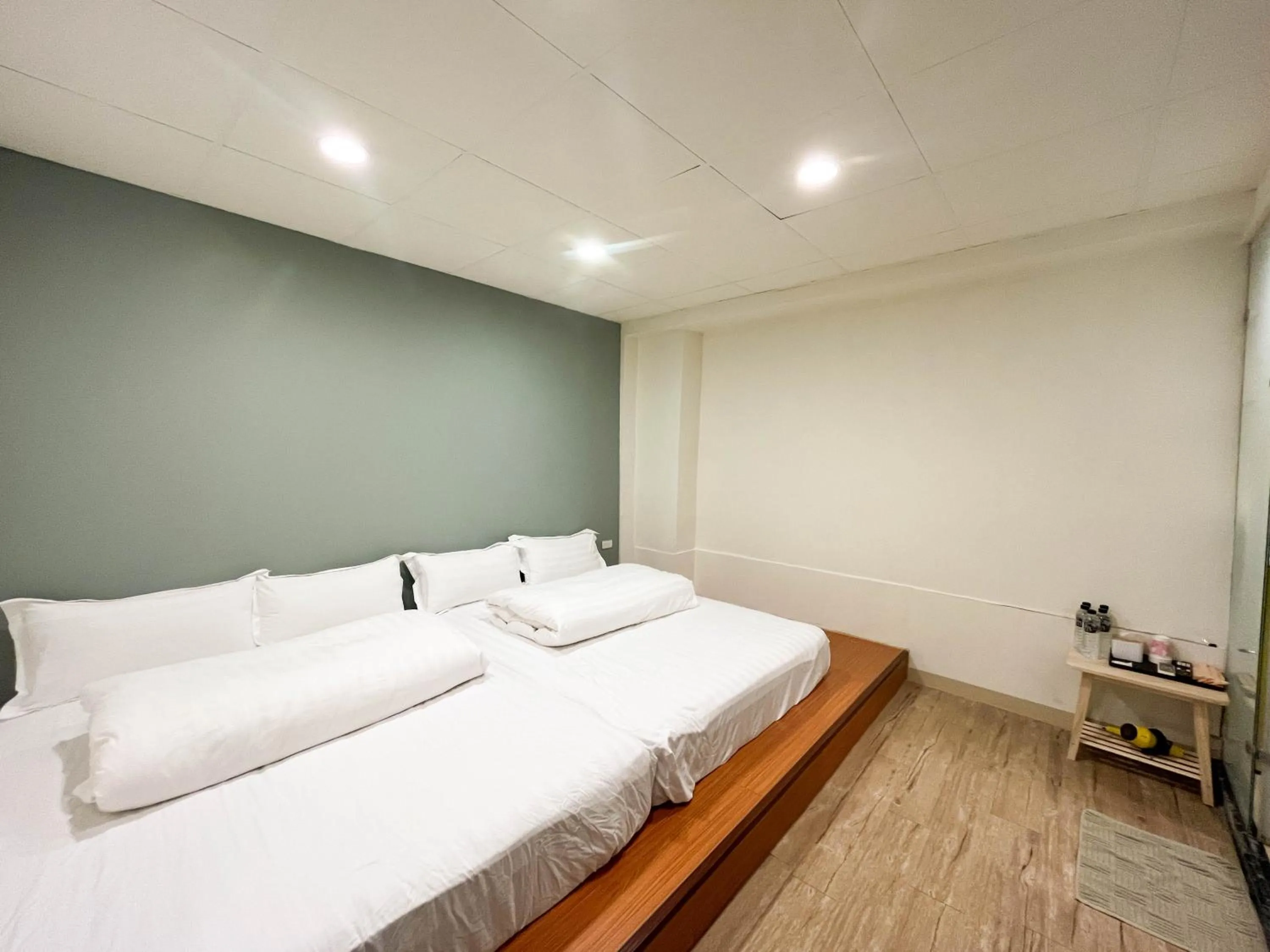 Photo of the whole room, Bed in Cen Pin B&B