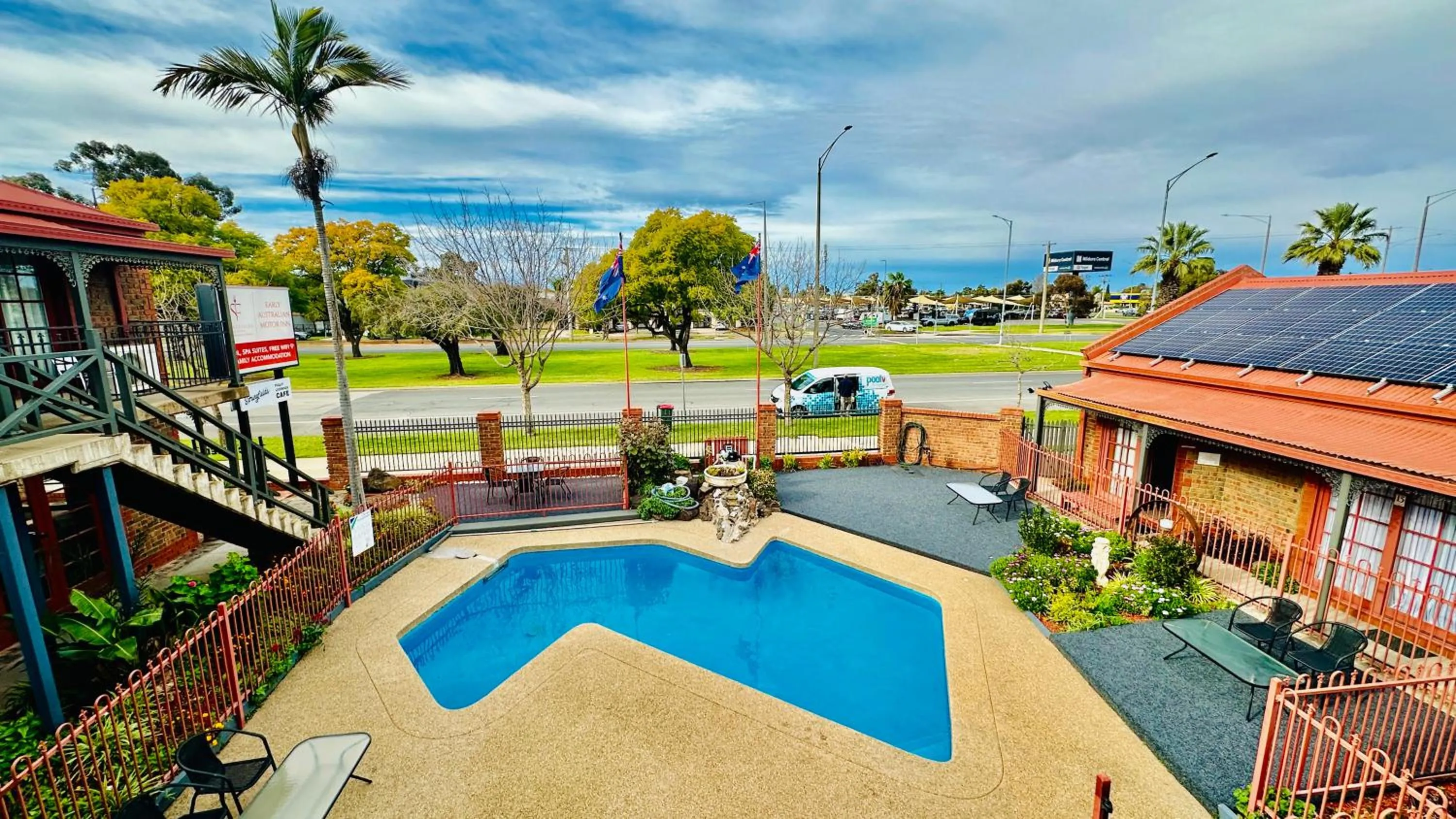 Early Australian Motor Inn