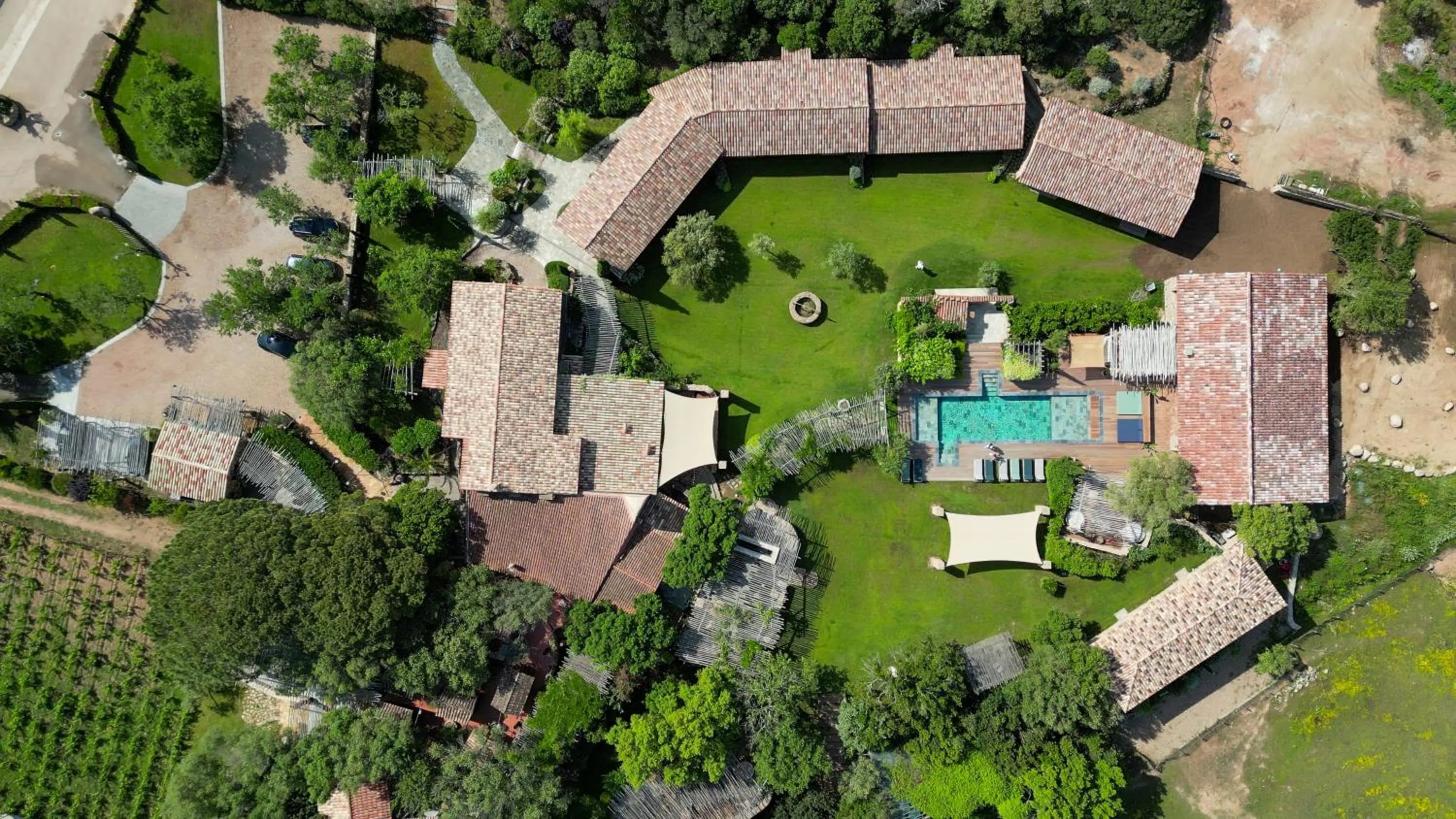 Garden in Domaine Pozzo di Mastri hôtel & spa