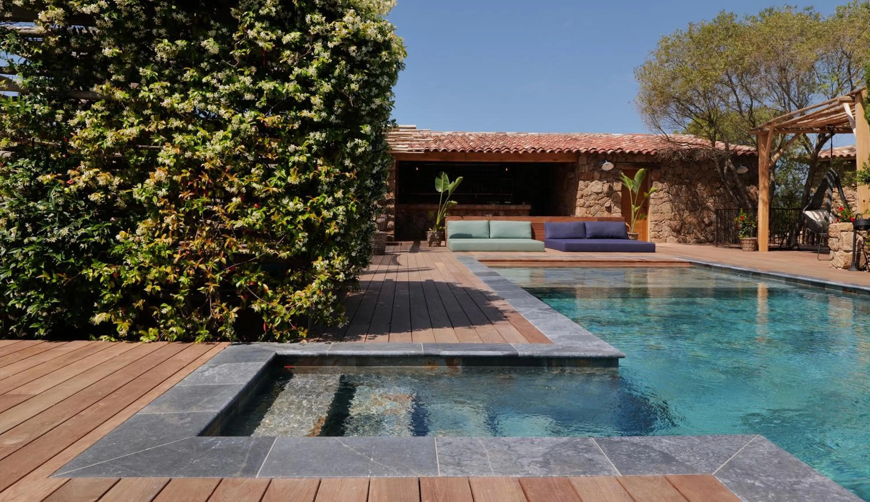 Swimming pool in Domaine Pozzo di Mastri hôtel & spa