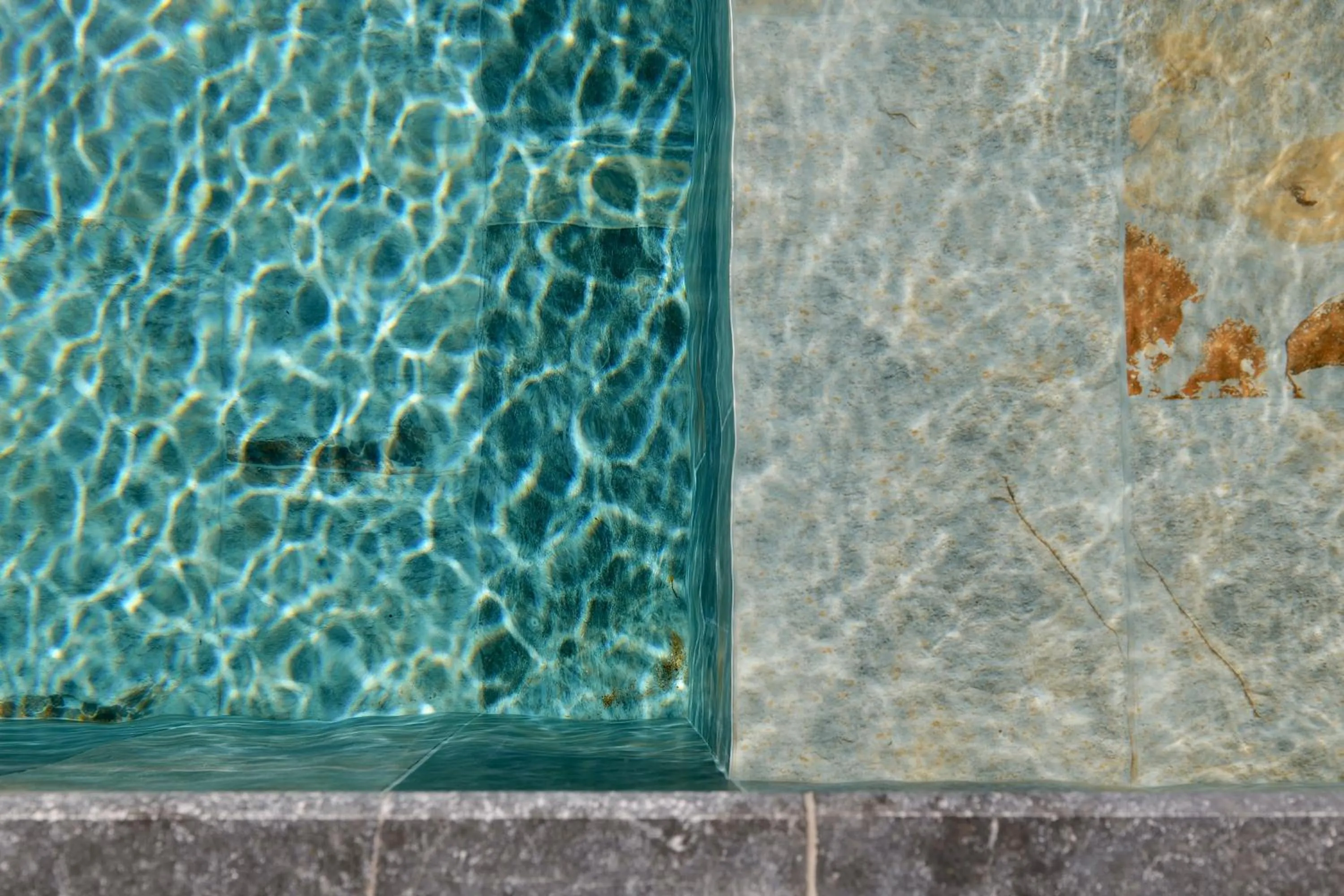Swimming pool in Domaine Pozzo di Mastri hôtel & spa