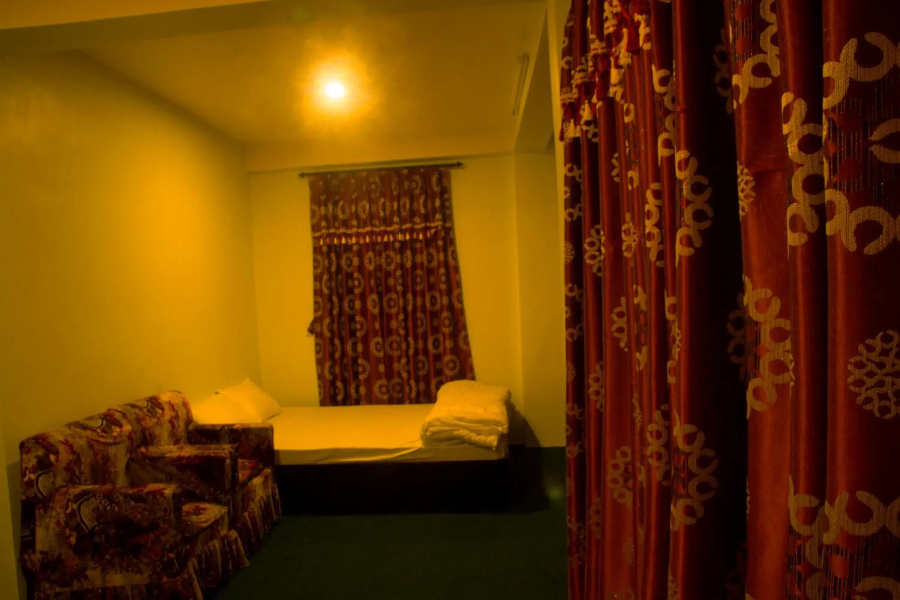 Family Room with Bathroom in Pradhan House - Home Stay with Garden Family Room with Bathroom in Pradhan House - Home Stay with Garden