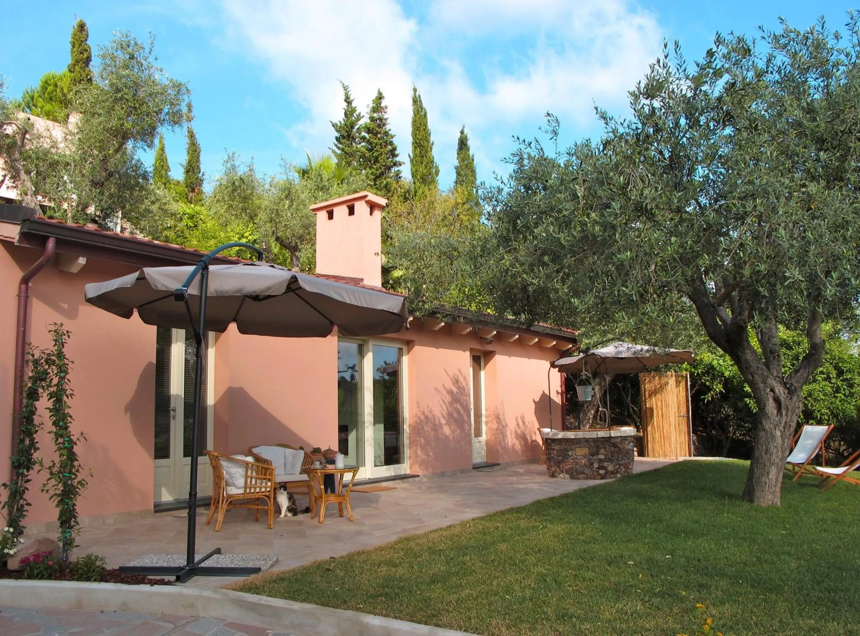 Patio in B&B Kapì Country