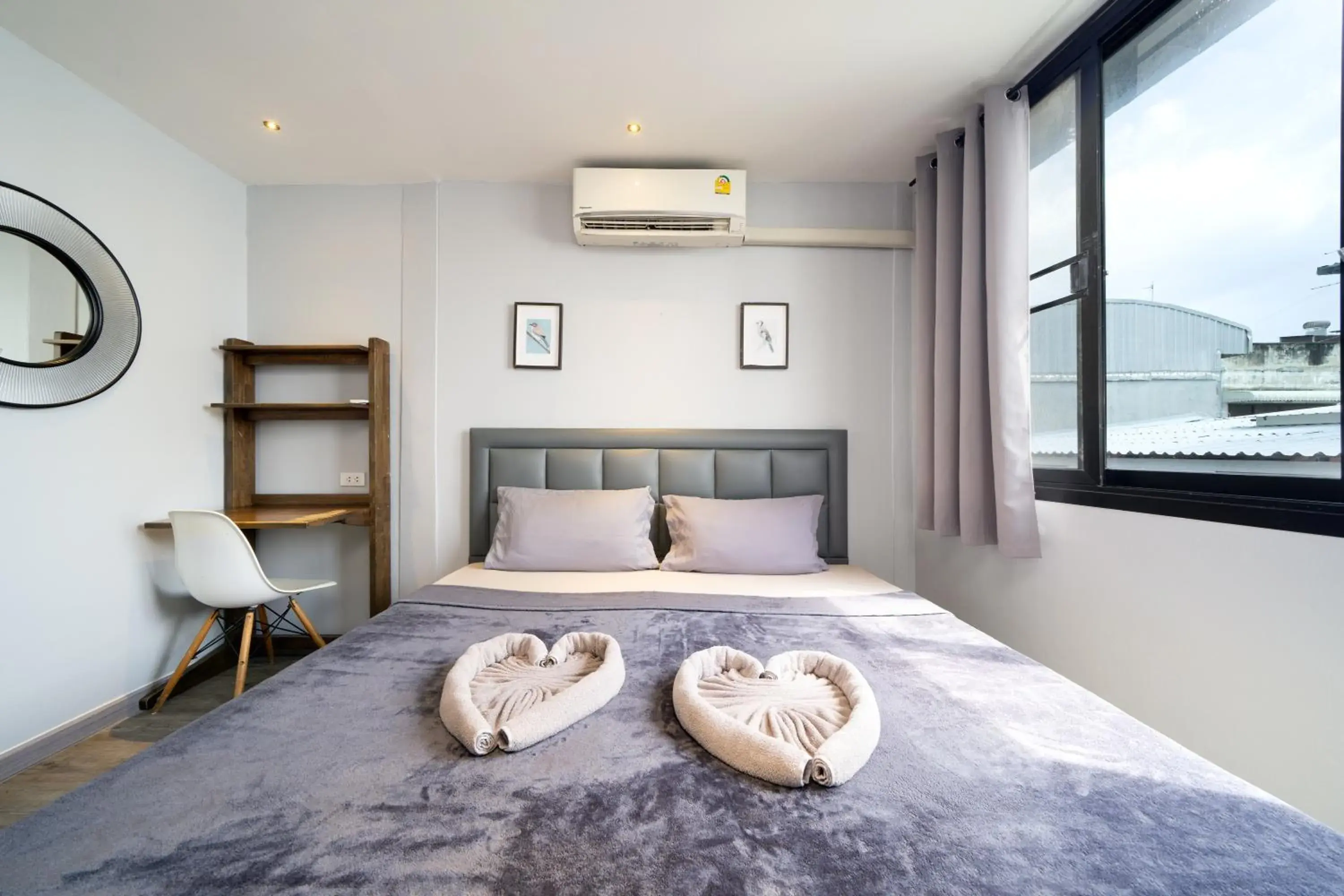 Photo of the whole room, Bed in OH Hostels - Bangkok Photo of the whole room, Bed in OH Hostels - Bangkok