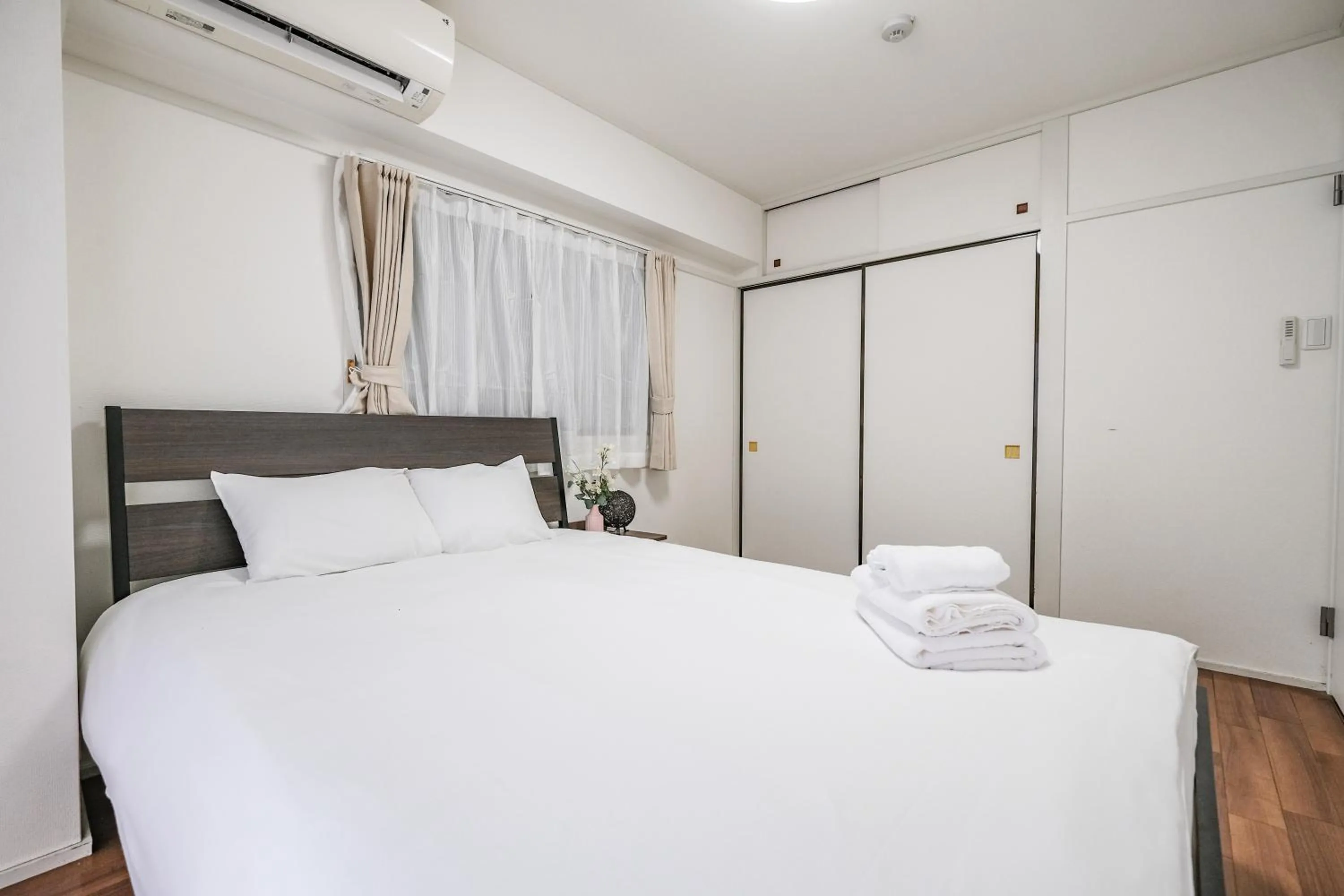 Bed in Ikebukuro La Rêve House