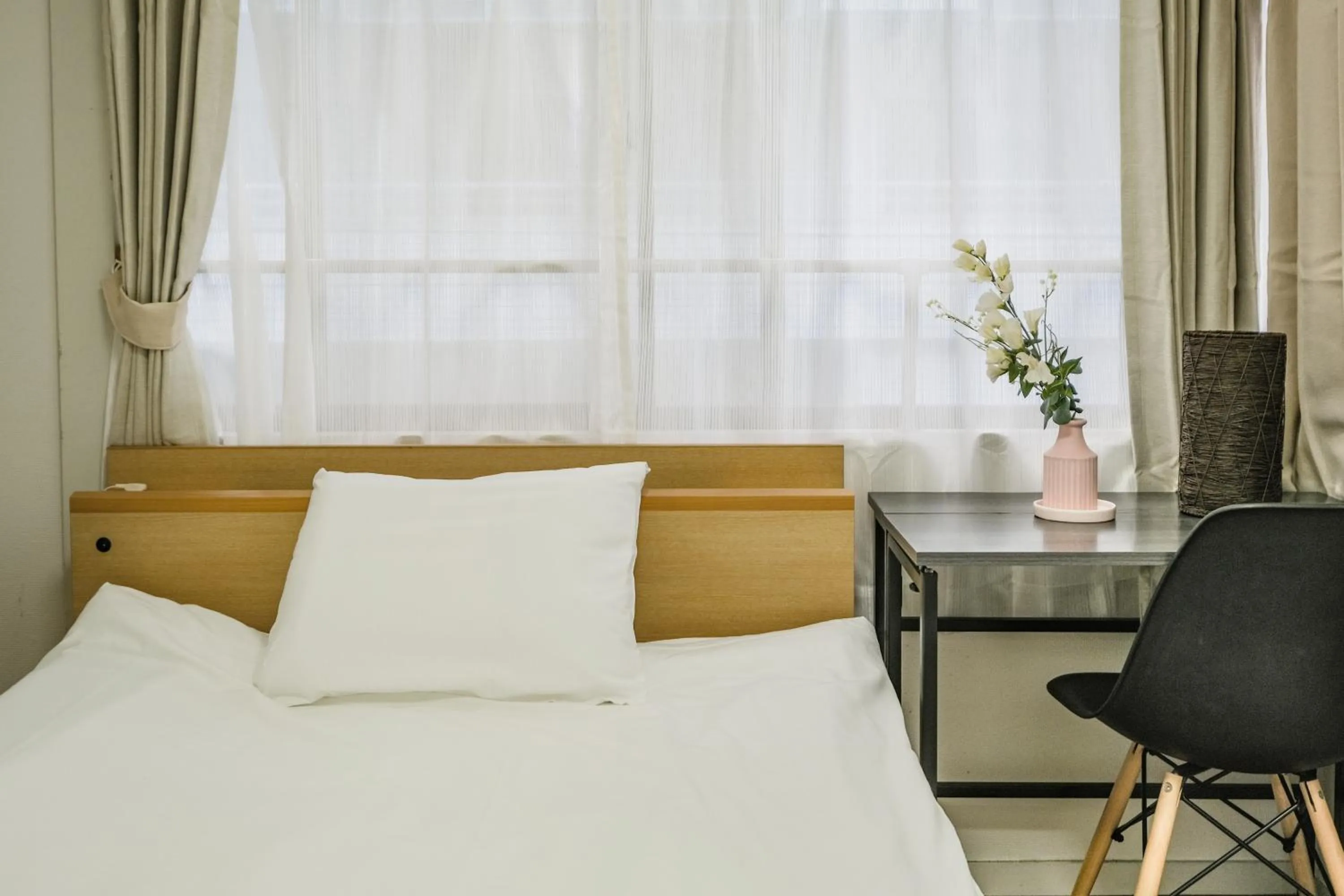 Bed in Ikebukuro La Rêve House