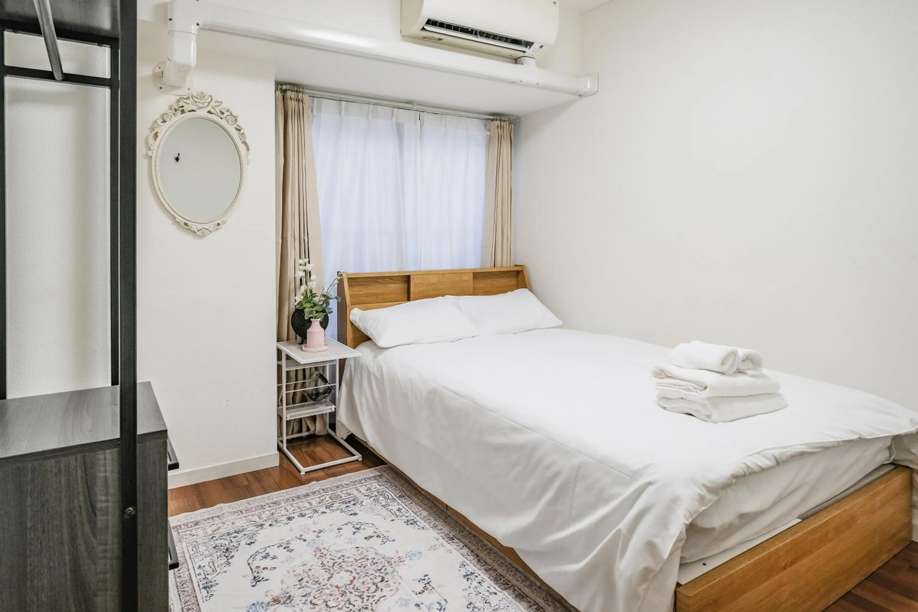 Bed in Ikebukuro La Rêve House