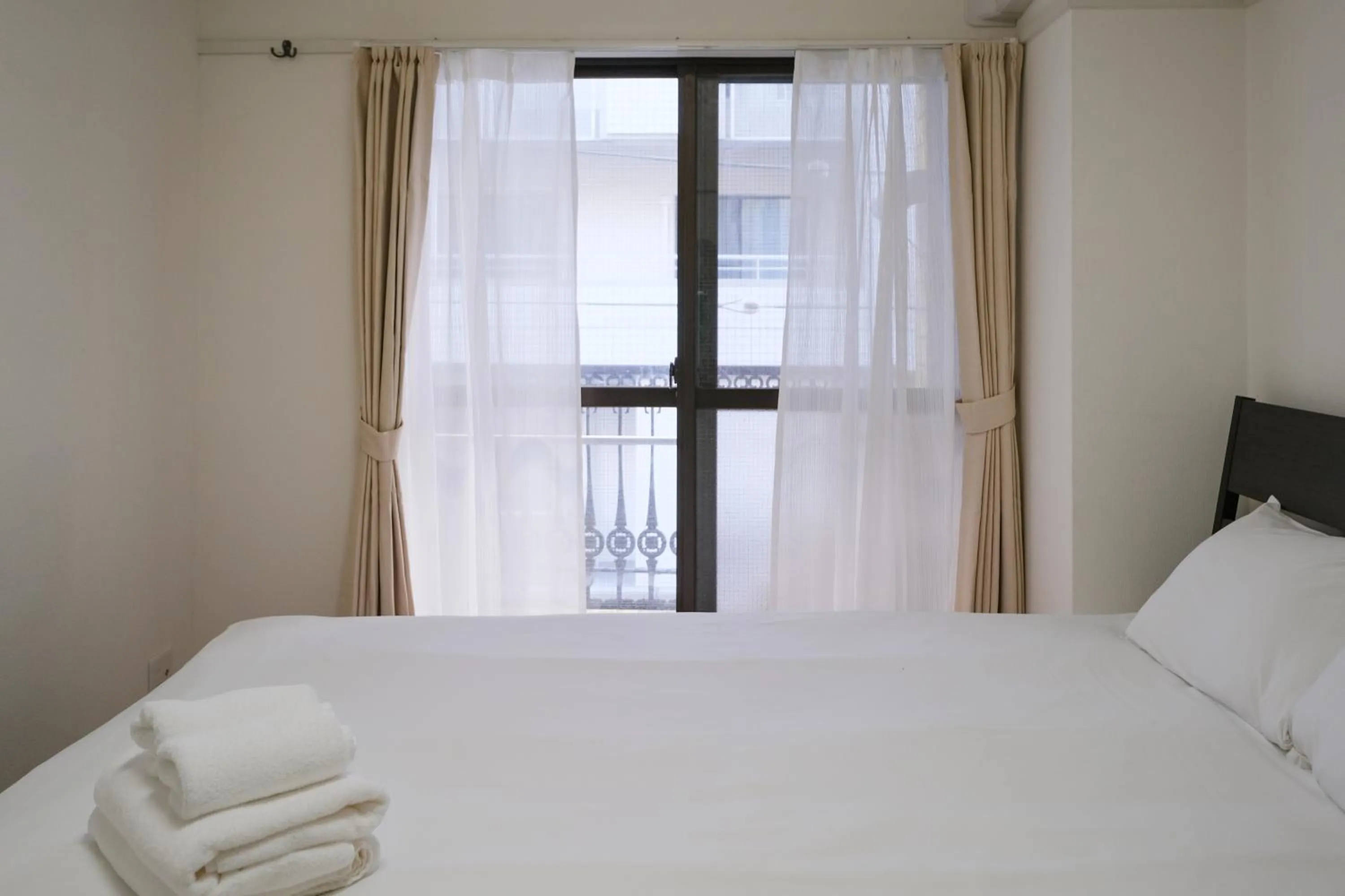 Bed in Ikebukuro La Rêve House