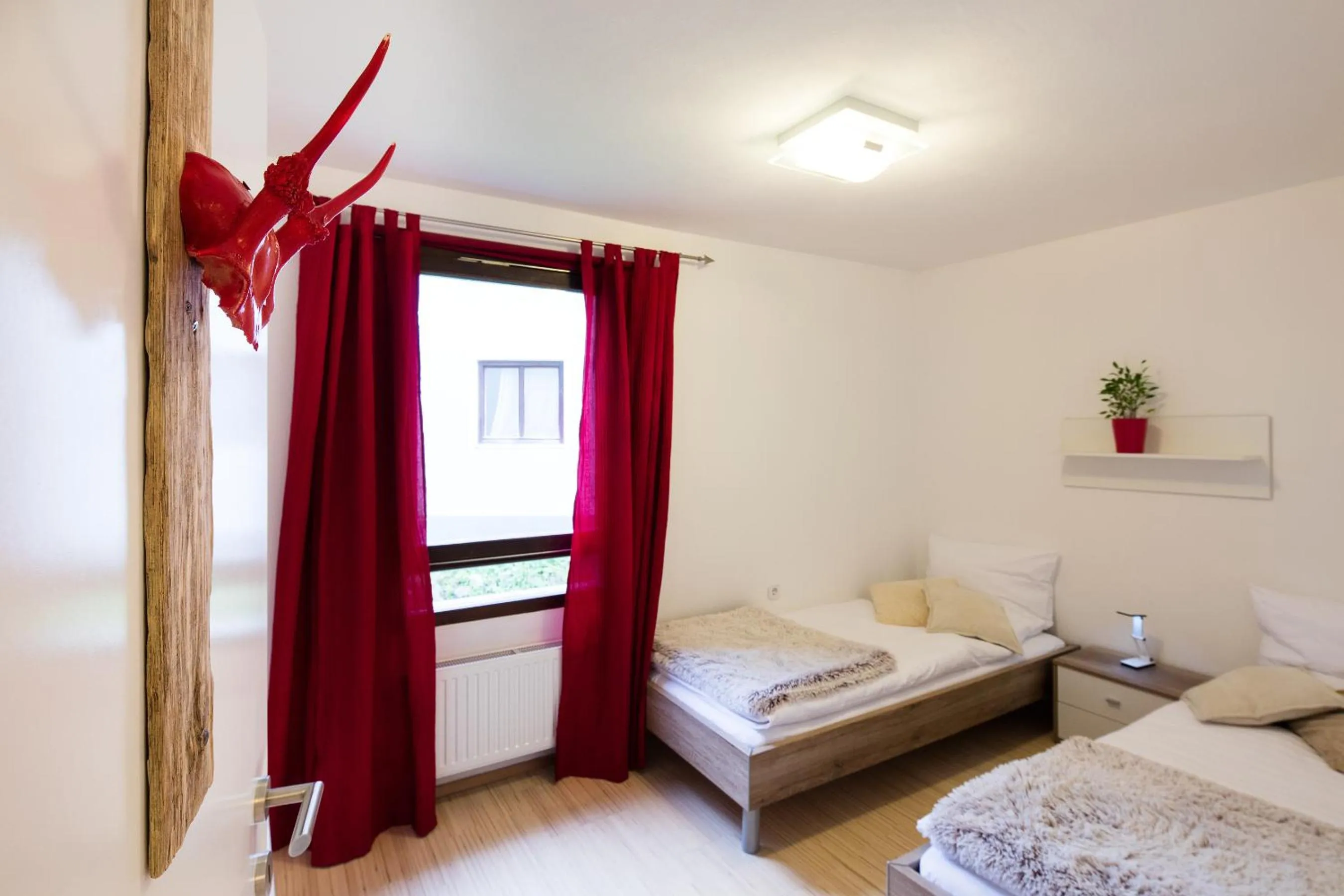 Day, Bed in W & S Executive Apartments - Hallstatt I