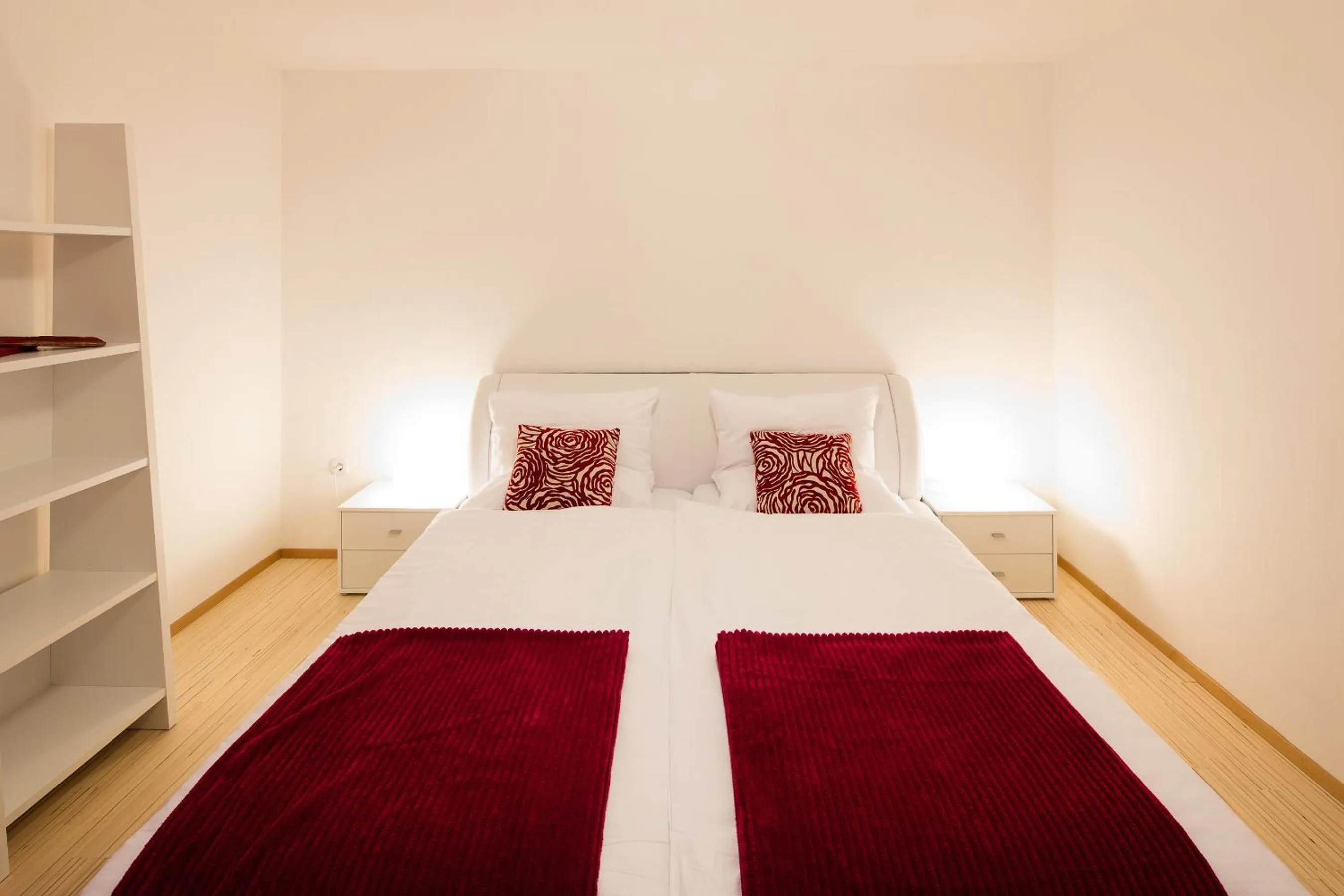 Photo of the whole room, Bed in W & S Executive Apartments - Hallstatt I