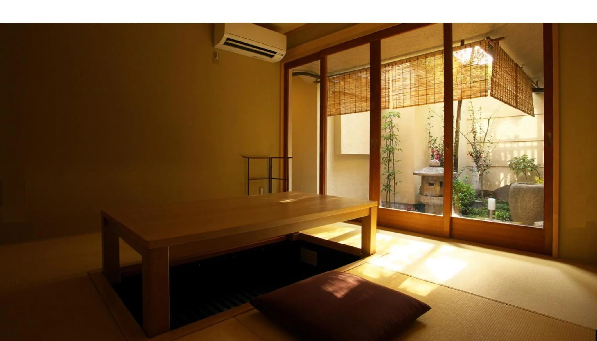 Living room, Bed in Kyoto Kiyomizu Machiya NAGOMI