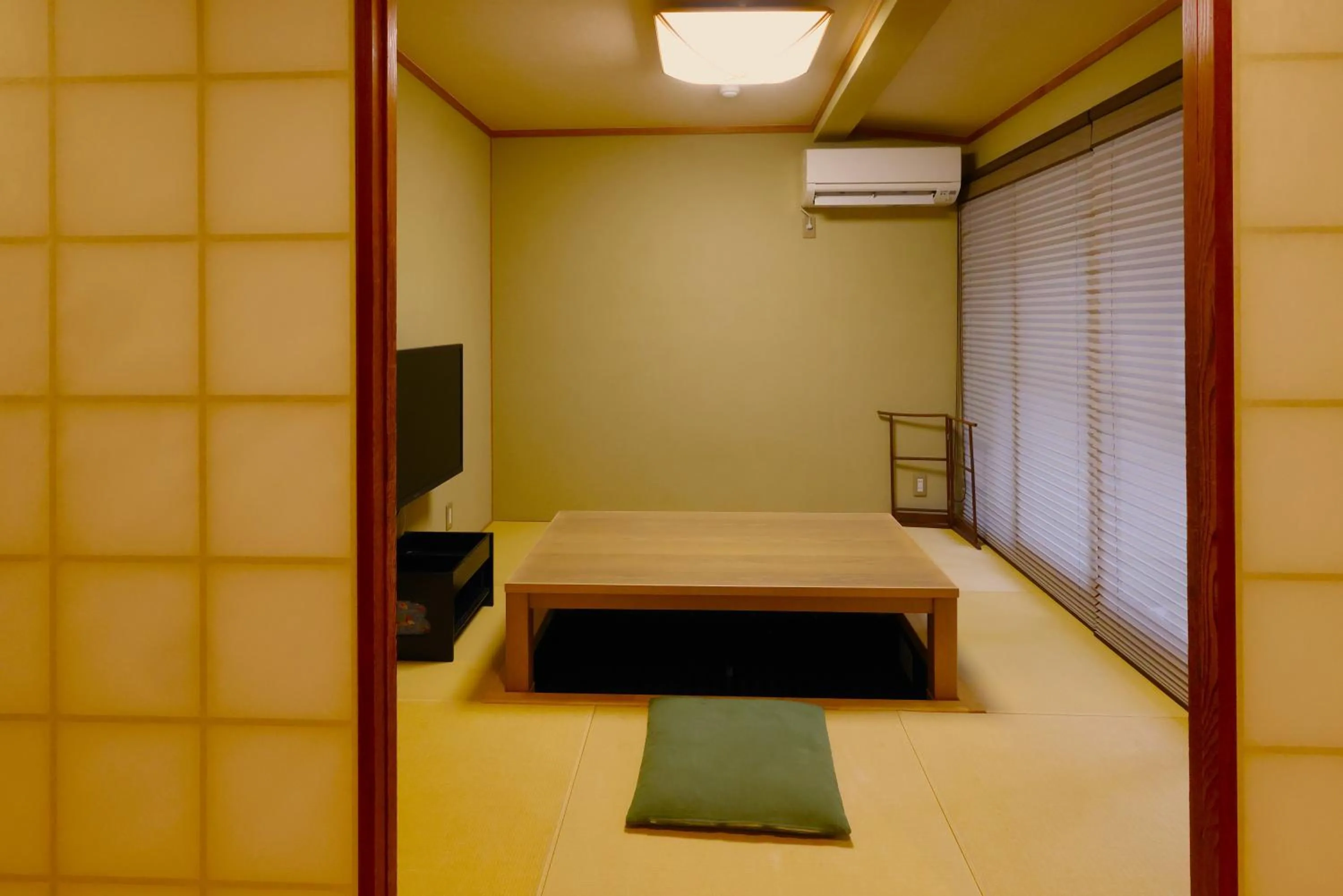 Photo of the whole room in Kyoto Kiyomizu Machiya NAGOMI