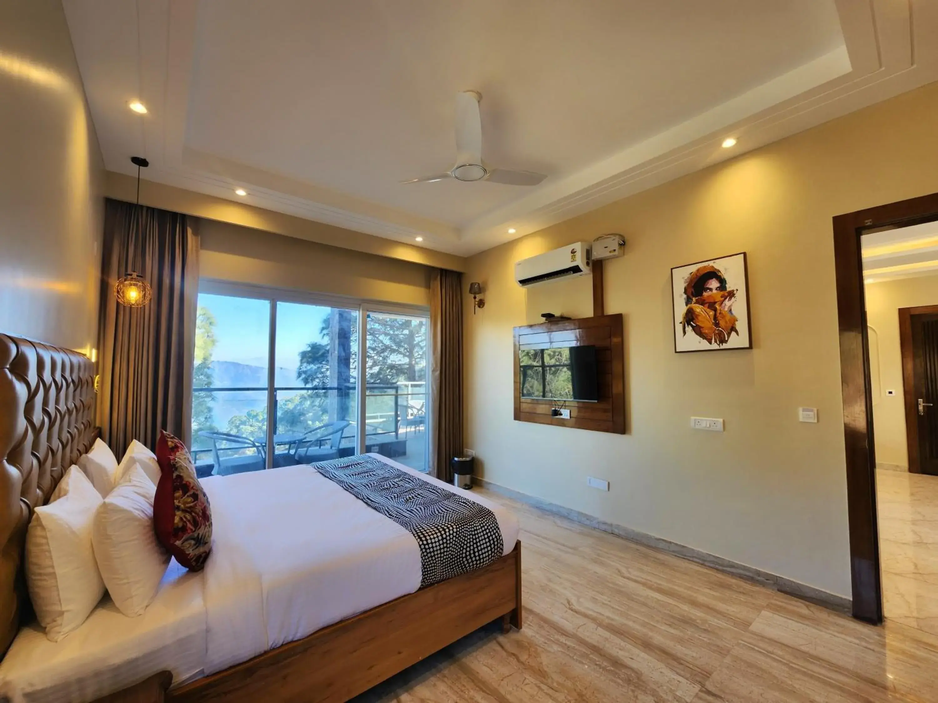Bedroom, Bed in The Hamilton Kasauli Bedroom, Bed in The Hamilton Kasauli