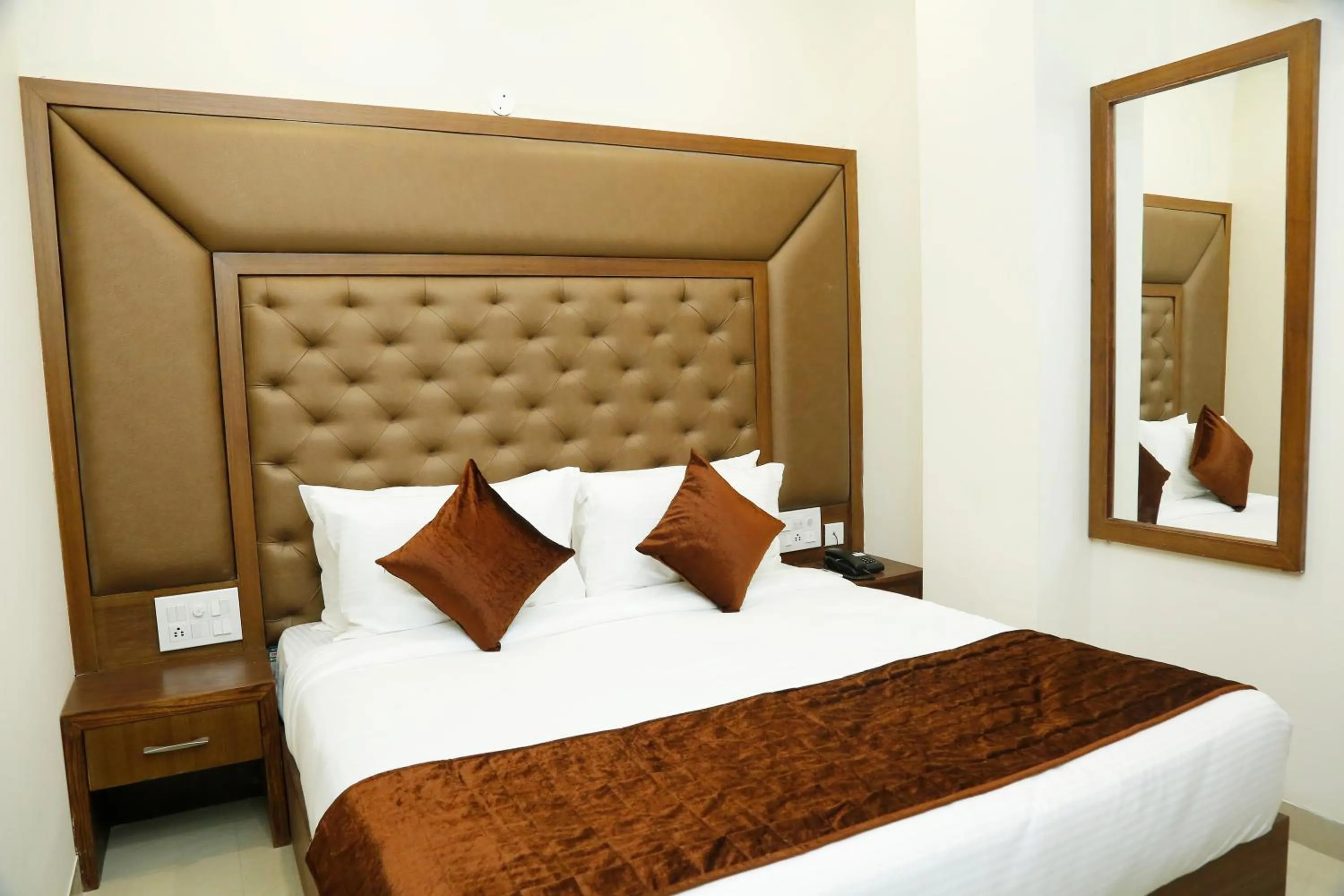 Bedroom, Bed in Hotel Bahl Regency