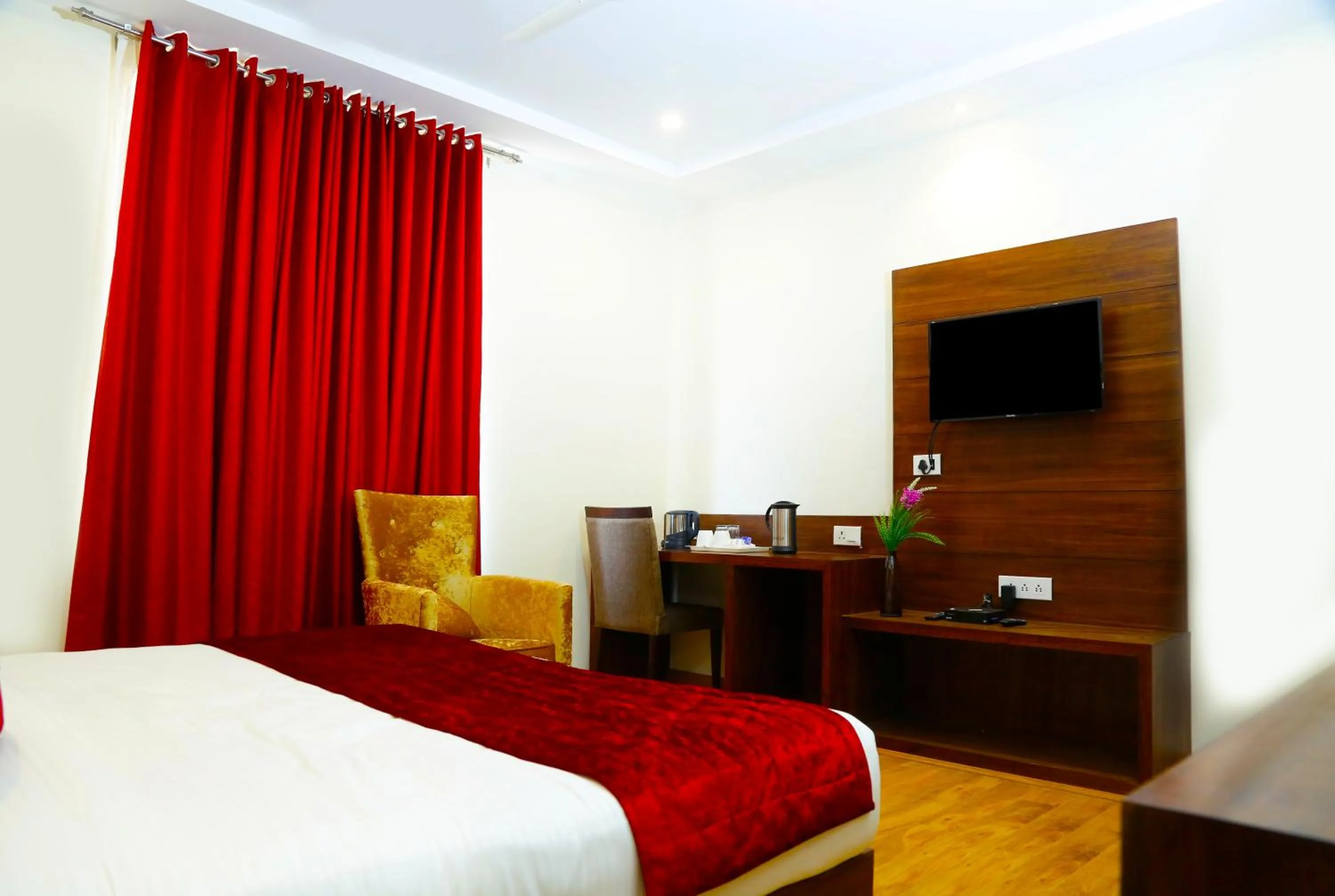 TV and multimedia, Bed in Hotel Bahl Regency
