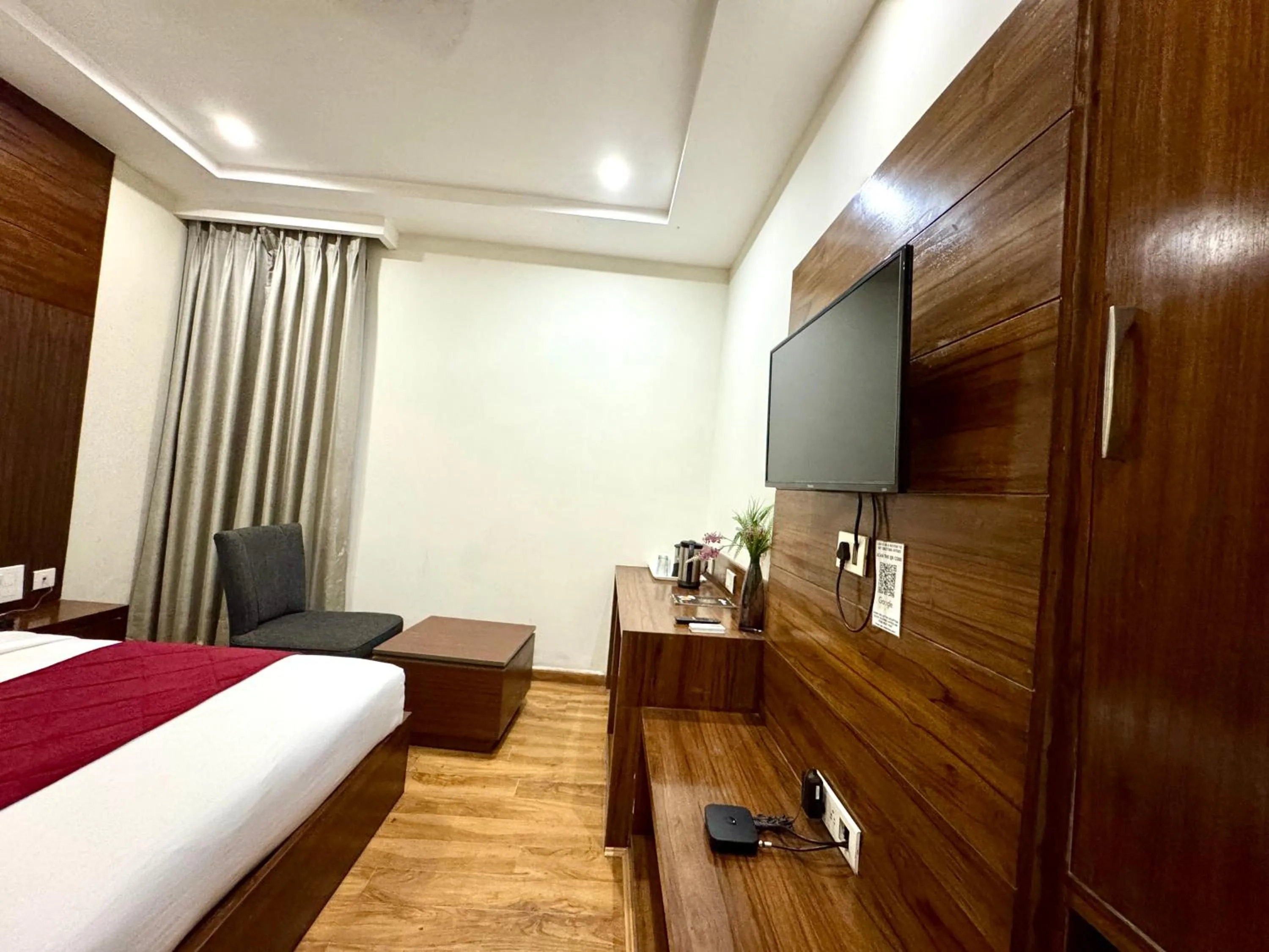 Bedroom, Bed in Hotel Bahl Regency