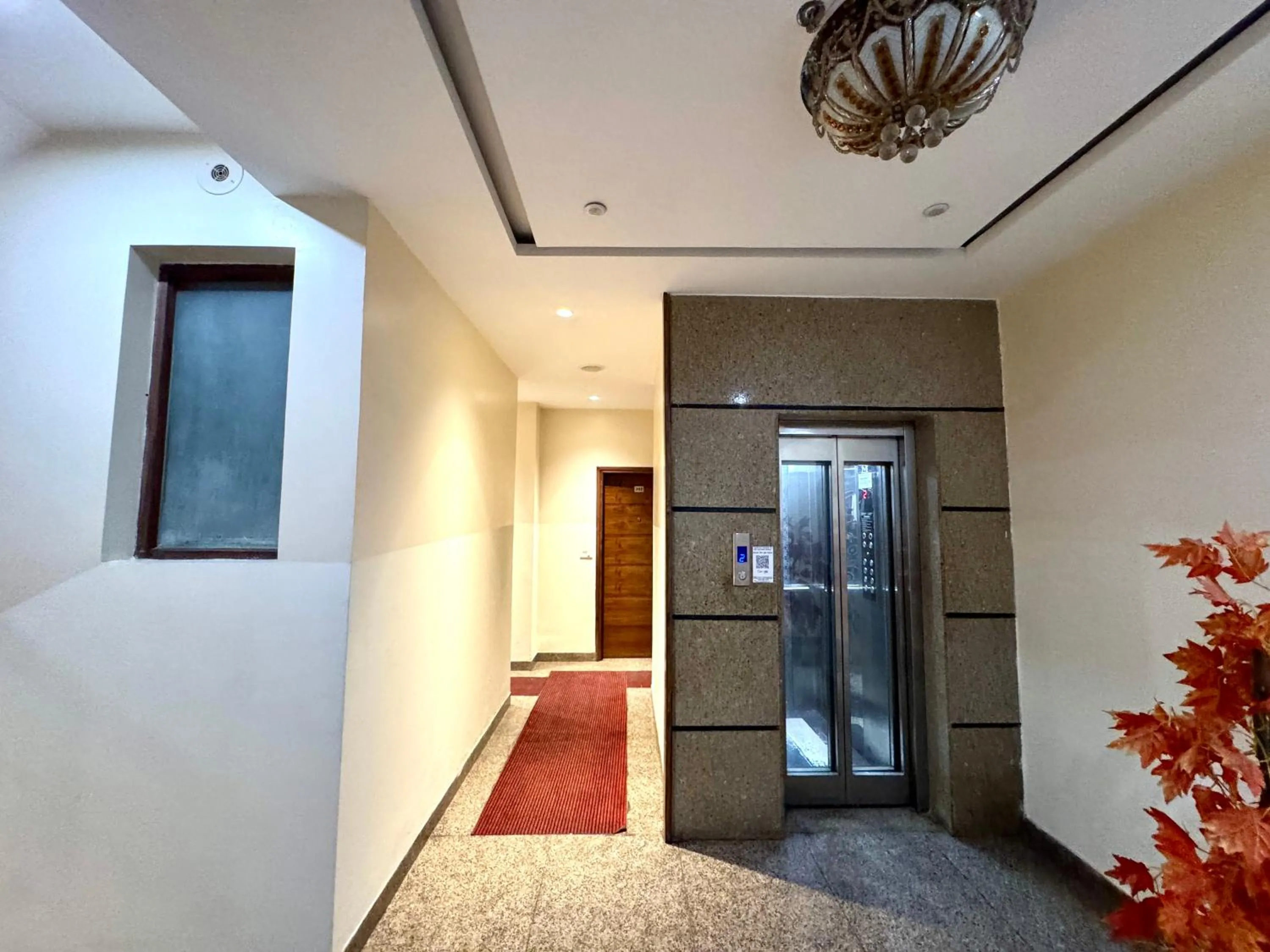elevator in Hotel Bahl Regency