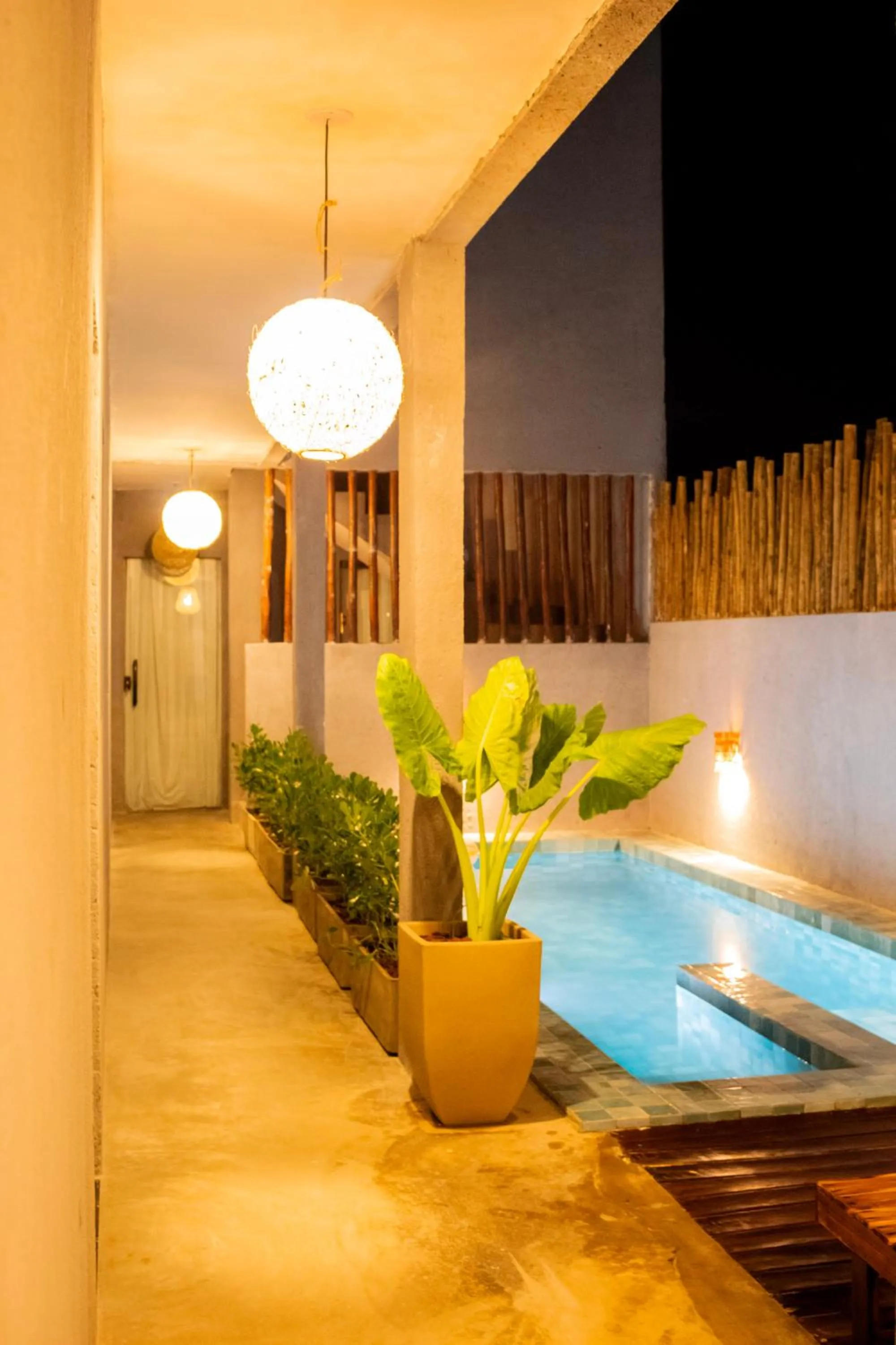 Pool view in Vila Malie milagres