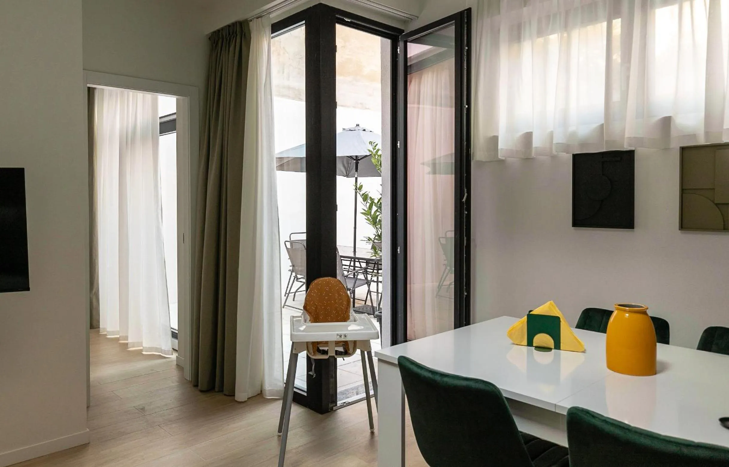 children in Aiello Hotels - CityLife Apartments