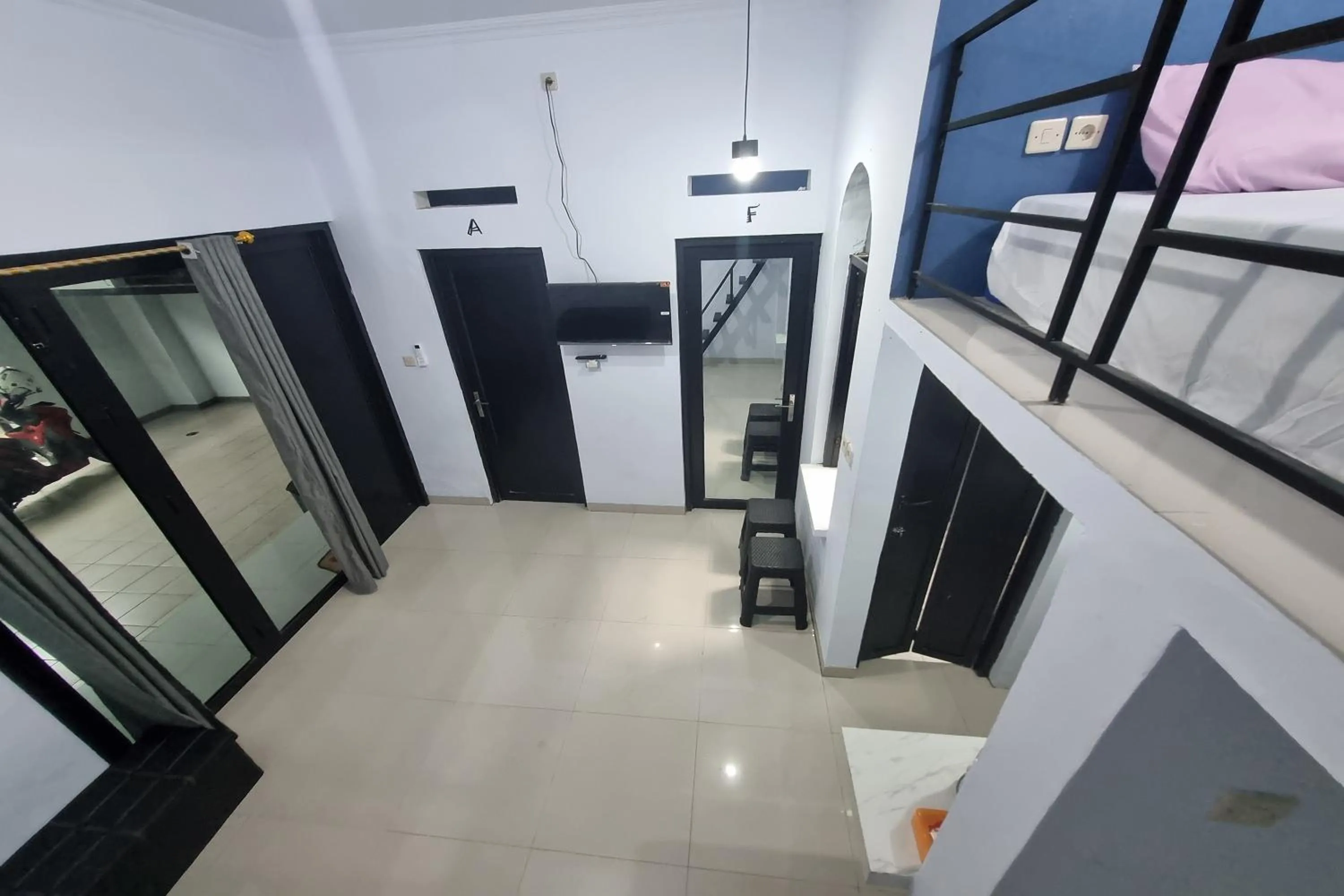 Photo of the whole room, Bed in Ardafa Inn & Villa