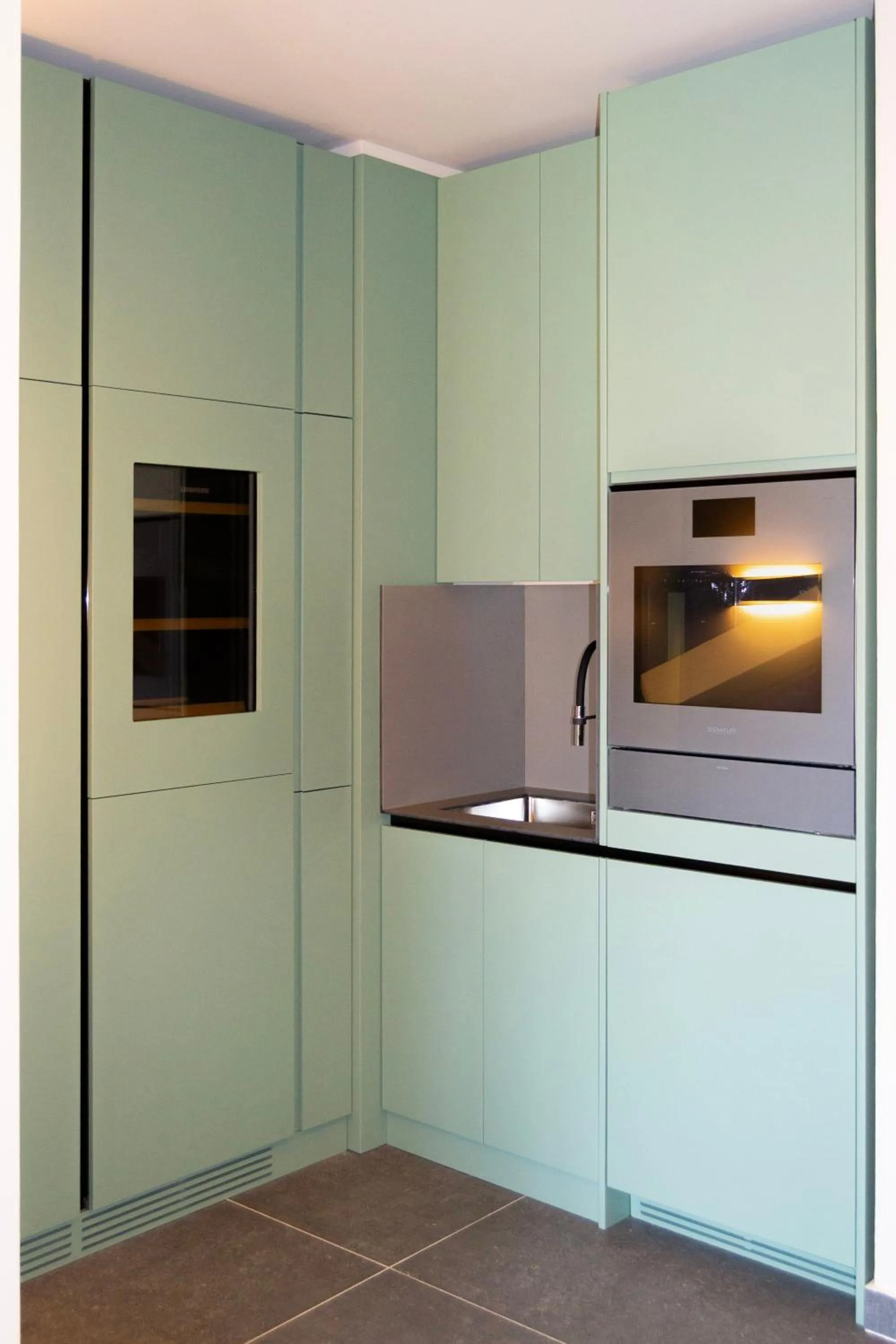 kitchen in Si Hotel Tirana