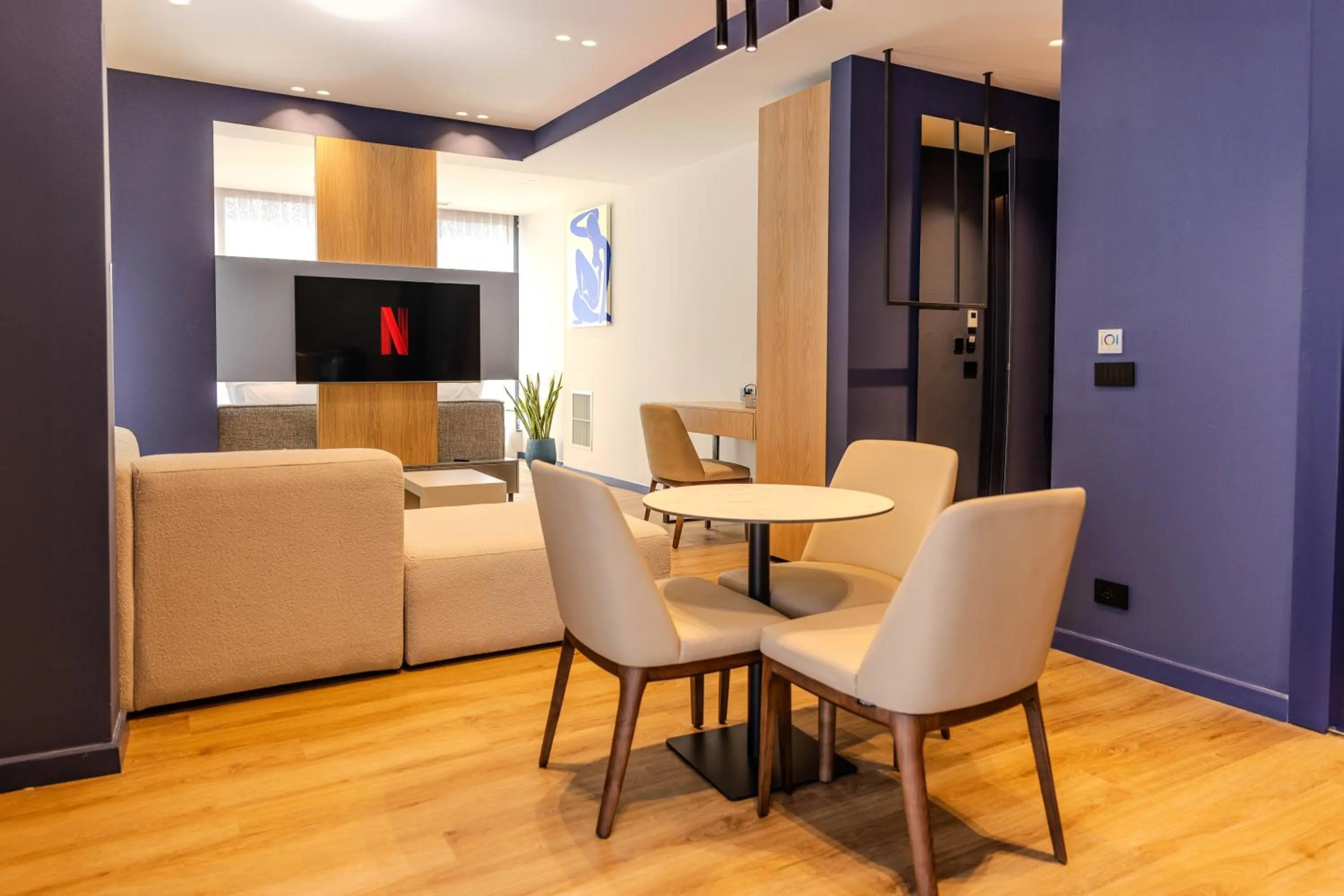 TV and multimedia in Si Hotel Tirana