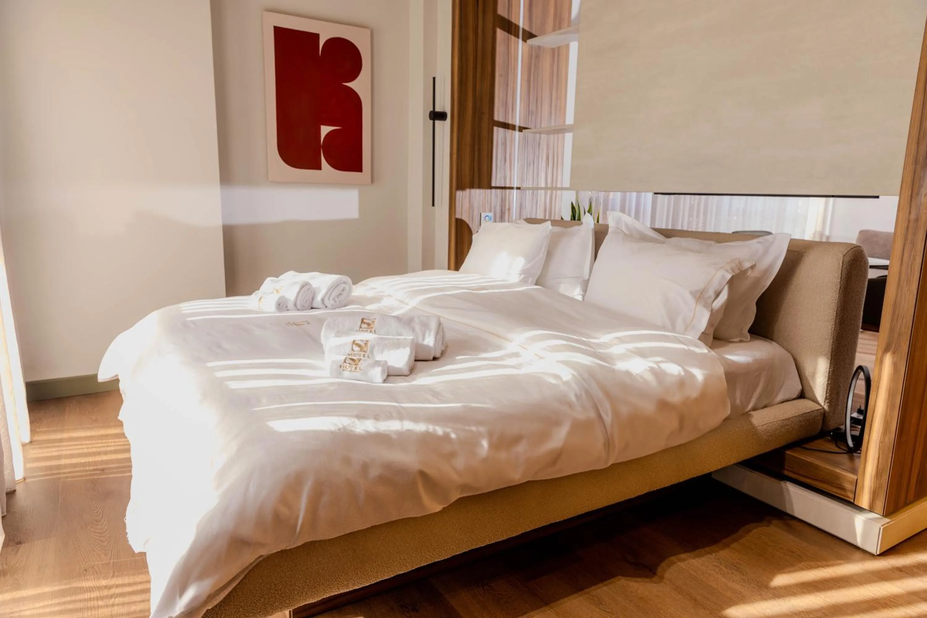 Bedroom, Bed in Si Hotel Tirana