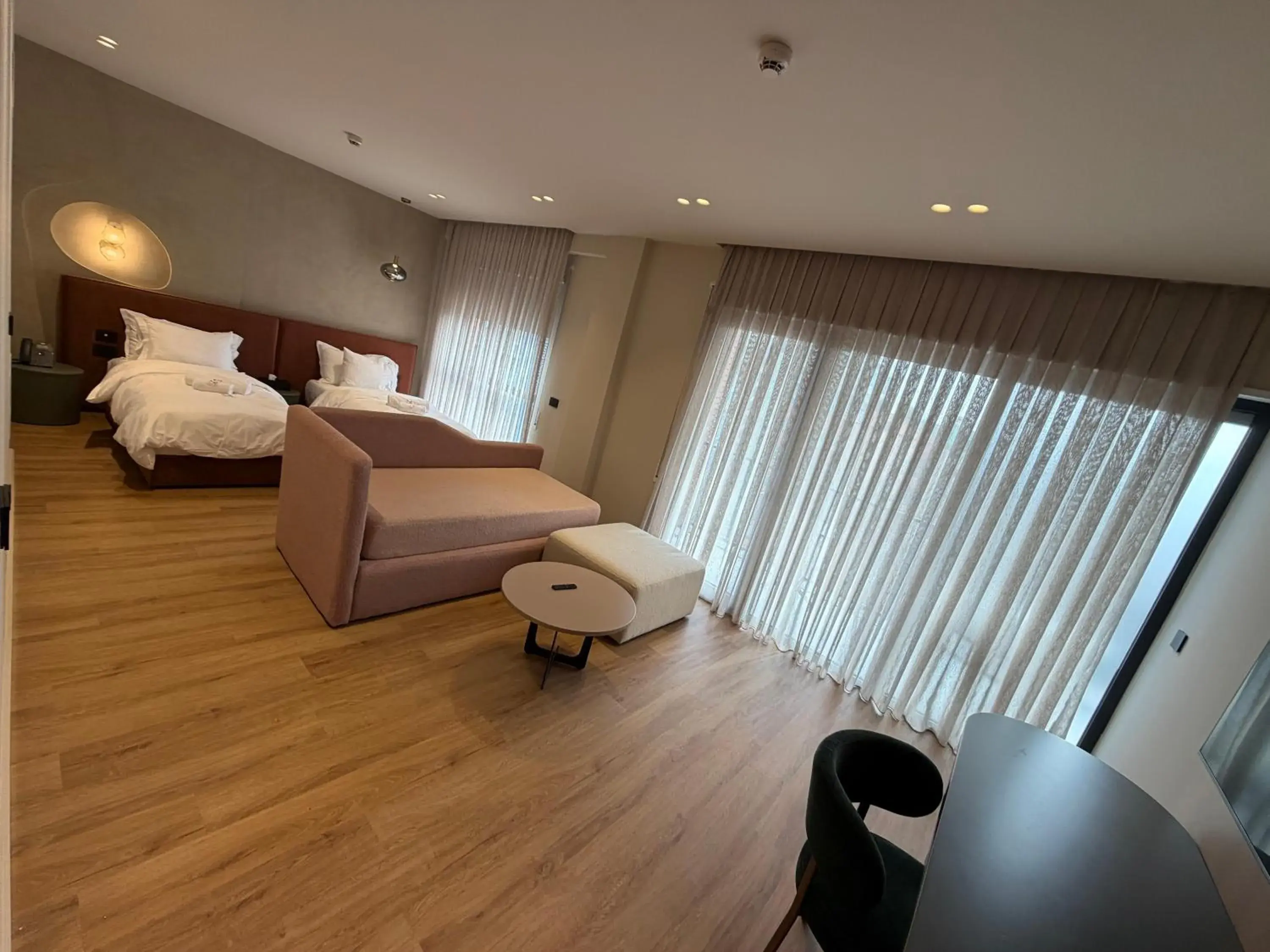 Standard Twin Room - single occupancy in Si Hotel Tirana Standard Twin Room - single occupancy in Si Hotel Tirana