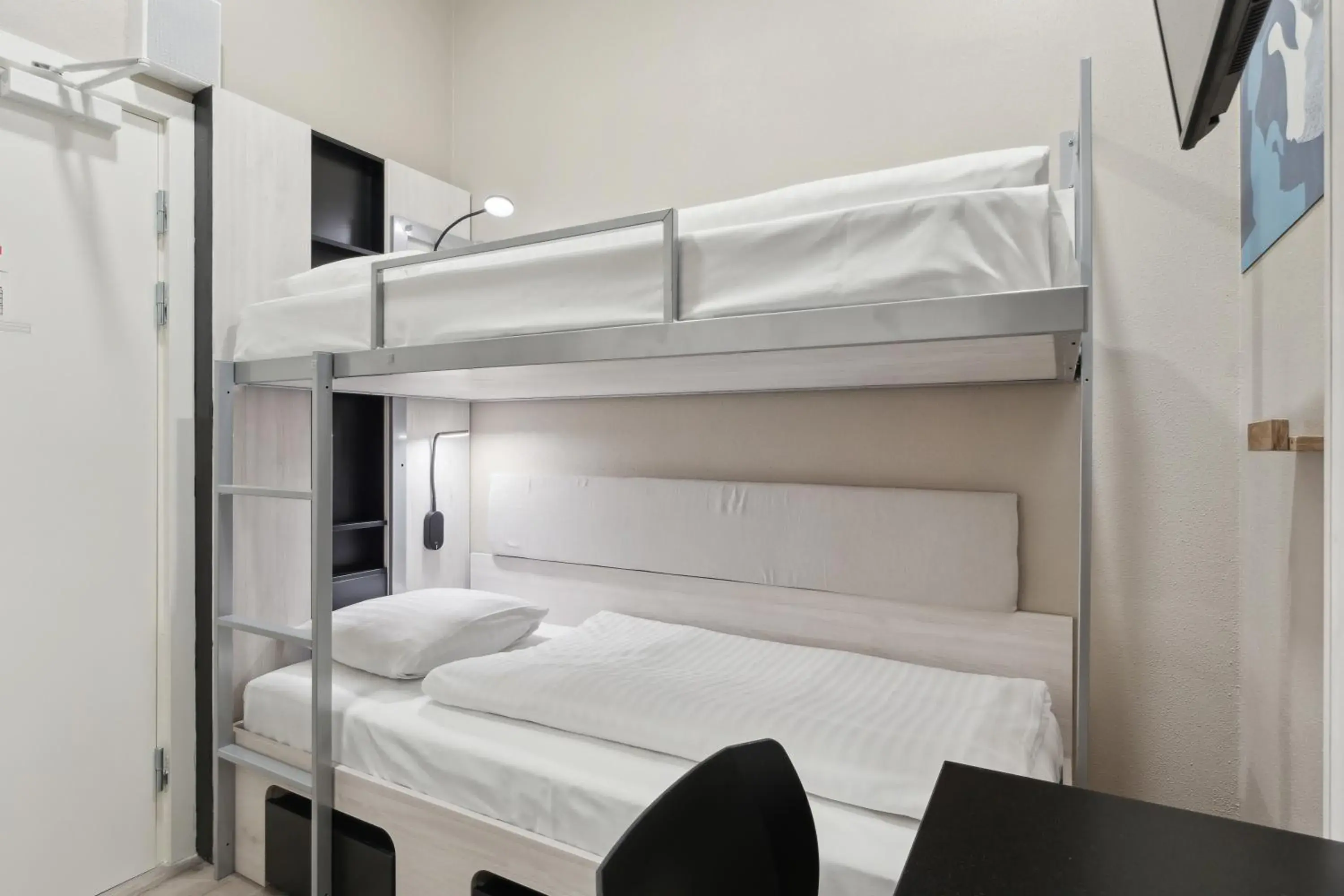 Twin Room (Windowless) - single occupancy in Hotel Fyrtøjet - We give less You save more Twin Room (Windowless) - single occupancy in Hotel Fyrtøjet - We give less You save more