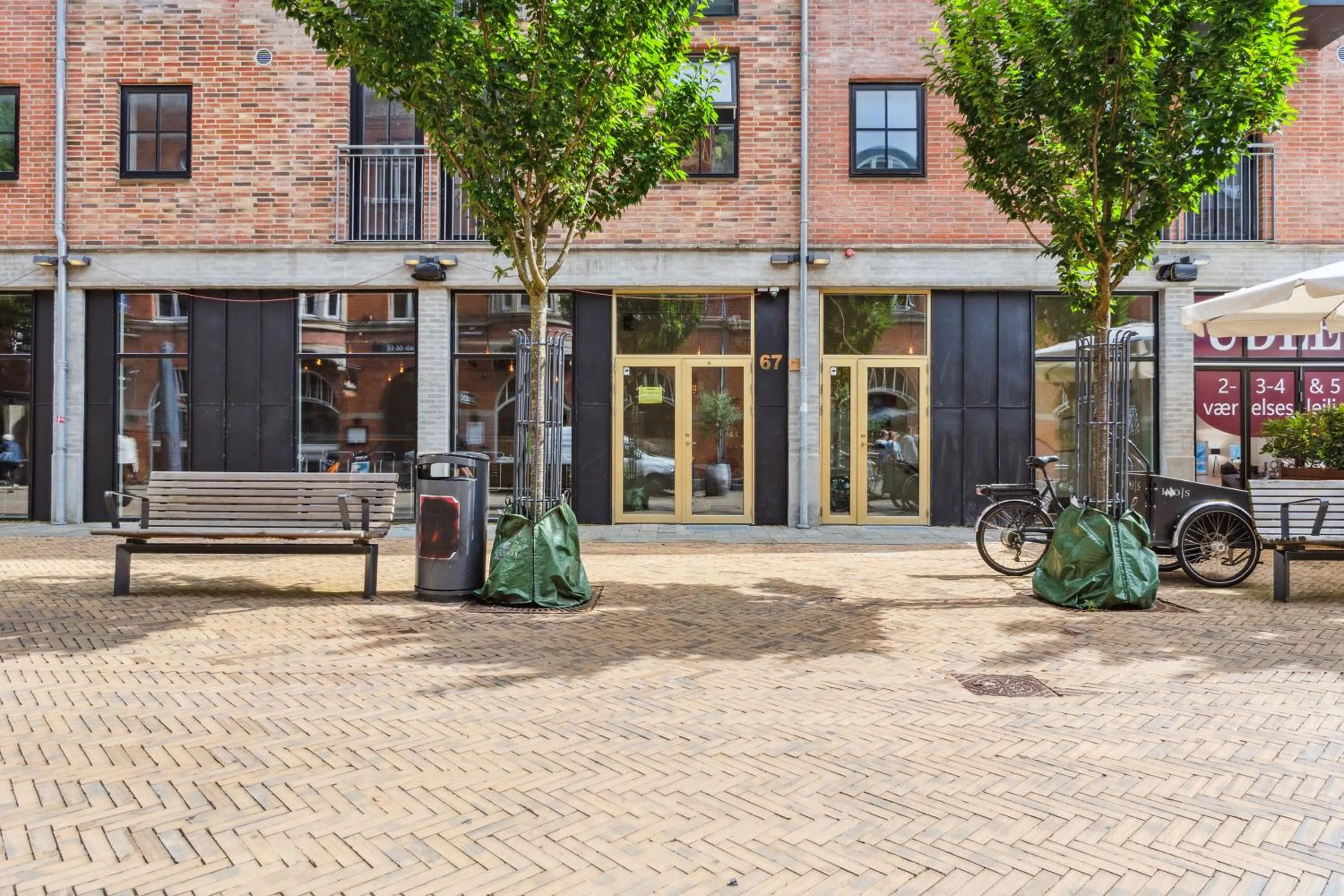 Property building in Hotel Fyrtøjet - We give less You save more