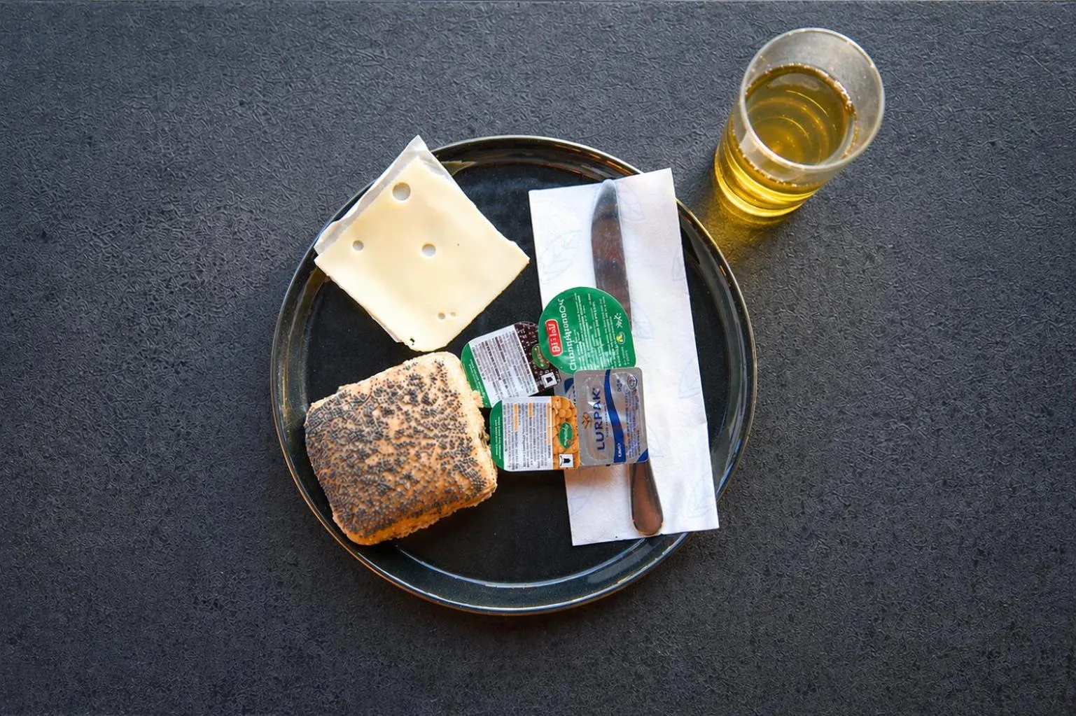Breakfast in Hotel Fyrtøjet - We give less You save more